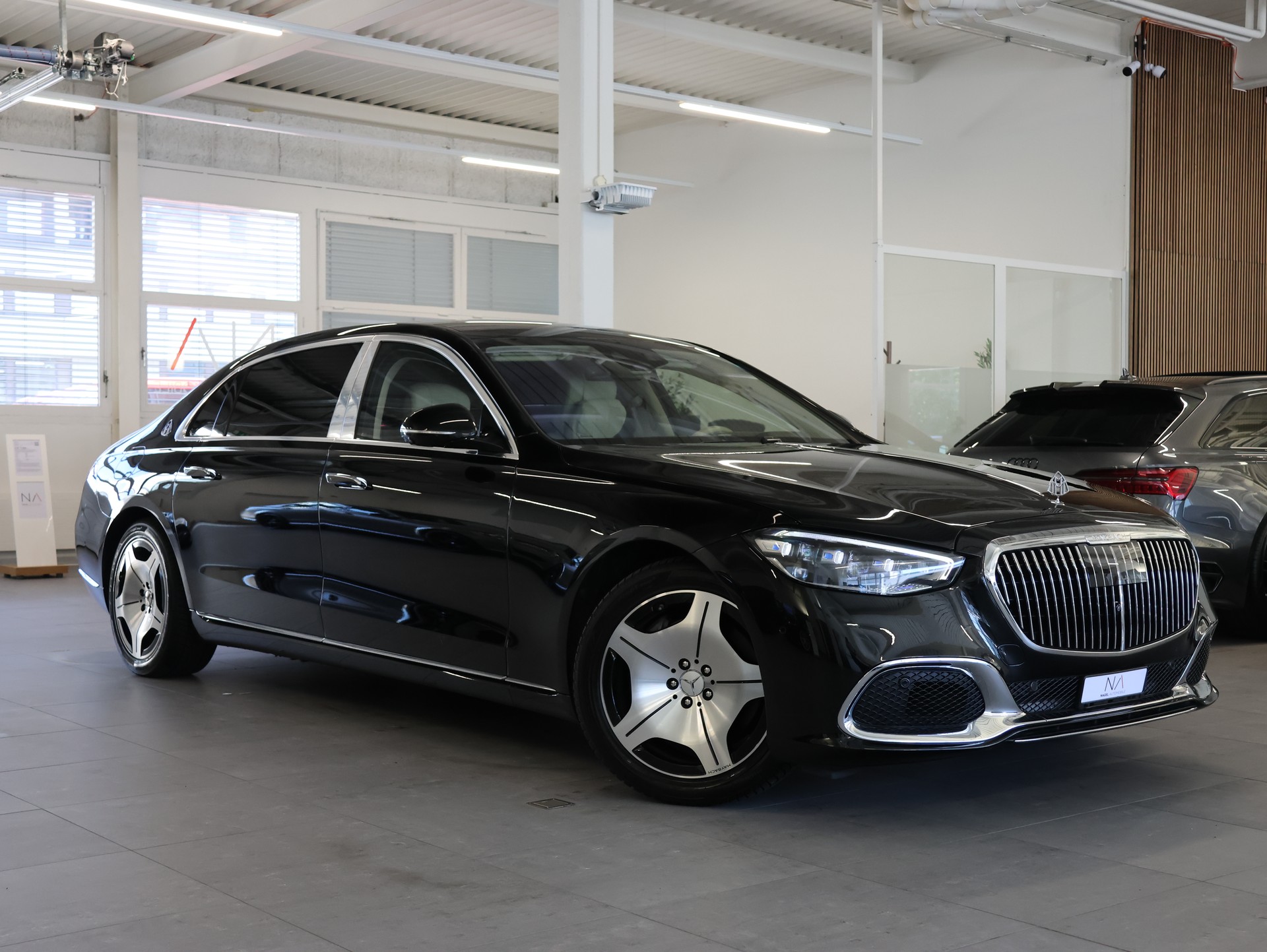 MERCEDES-BENZ S 580 4Matic Maybach Business Class 9G-Tronic *Massagesitze* *Burmester* *Panoramadach*