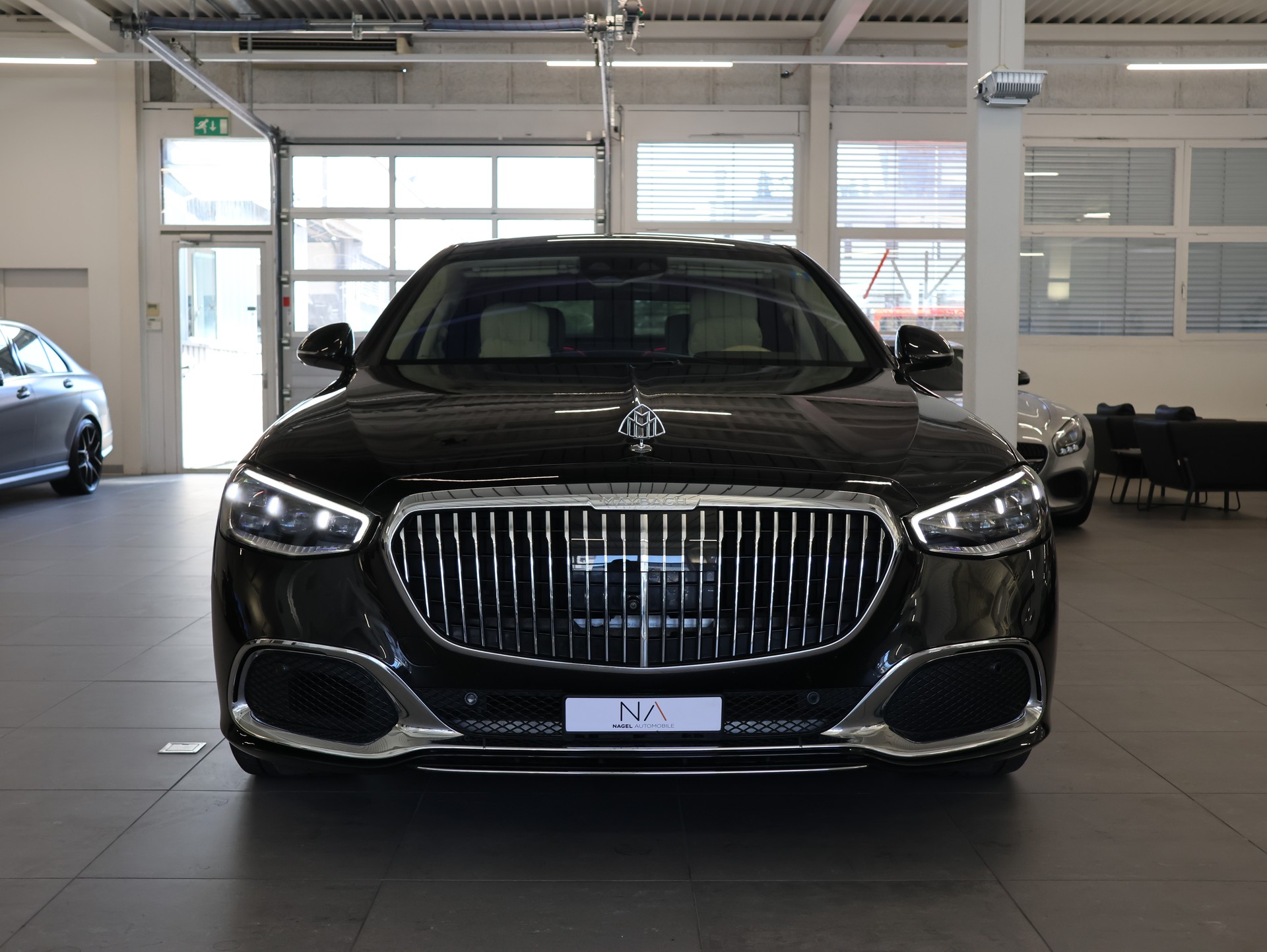 MERCEDES-BENZ S 580 4Matic Maybach Business Class 9G-Tronic *Massagesitze* *Burmester* *Panoramadach*-showroom-element-2