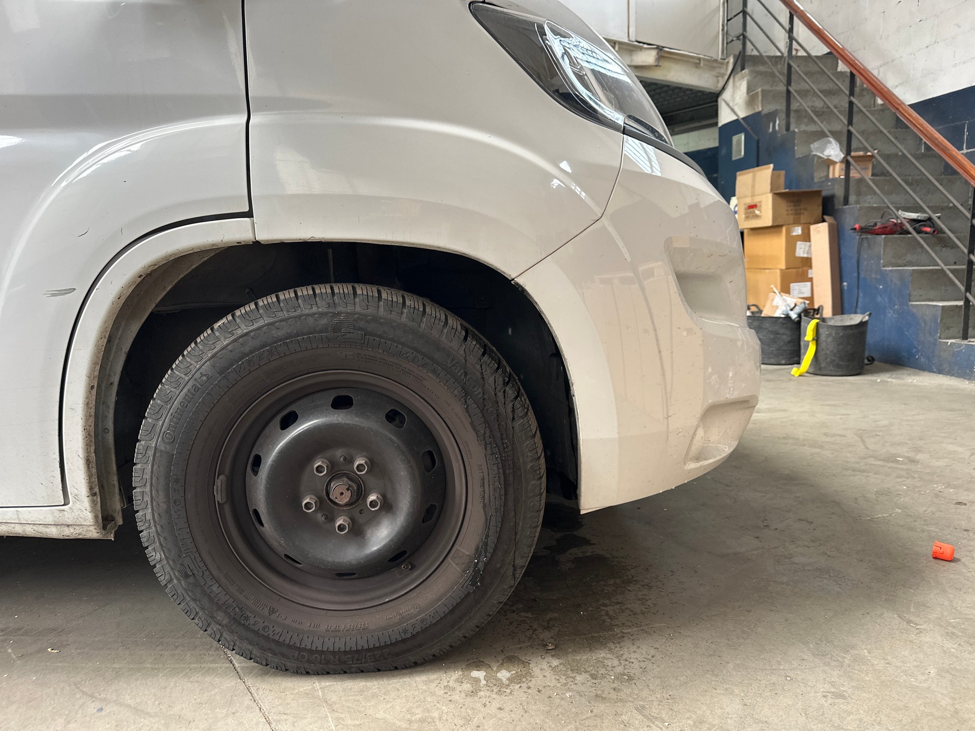PEUGEOT 2025 Peugeot Boxer | Schaltgetriebe | Voll ausgestattet-image-10