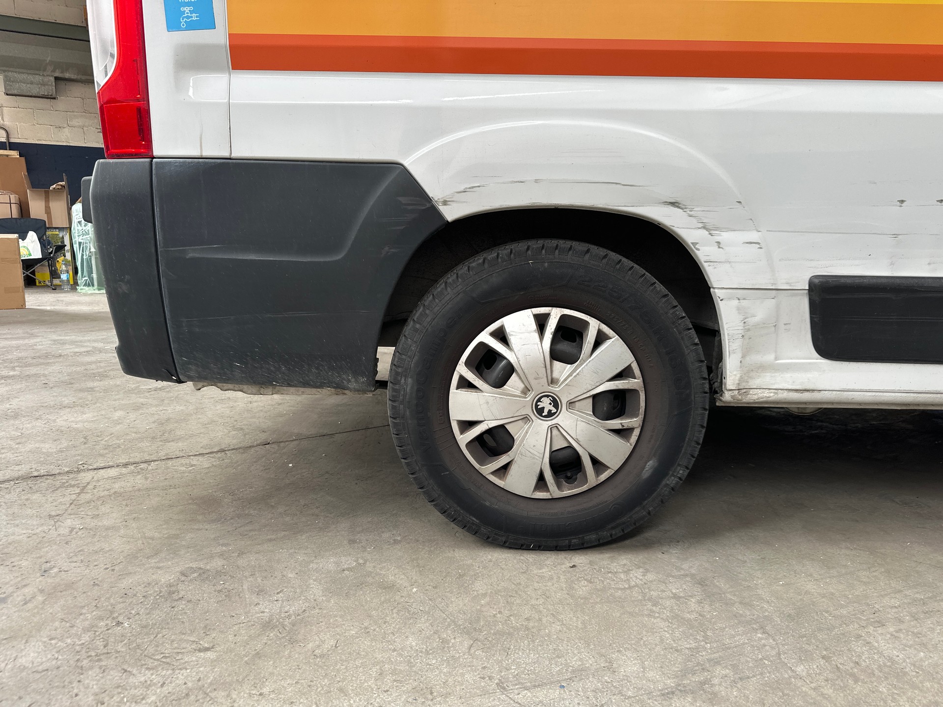 PEUGEOT 2025 Peugeot Boxer | Schaltgetriebe | Voll ausgestattet-image-11
