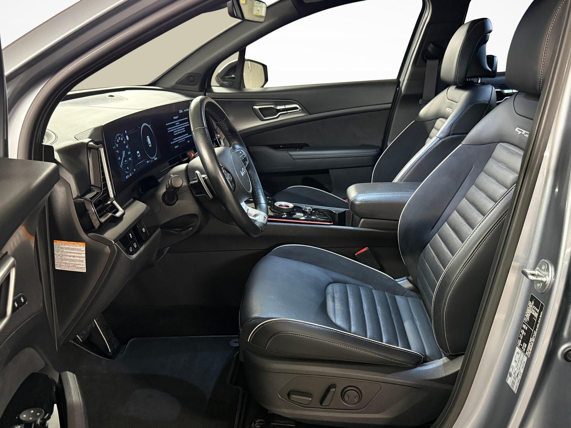 KIA Sportage 1.6 T-GDi Hybrid GT-Line-image-12