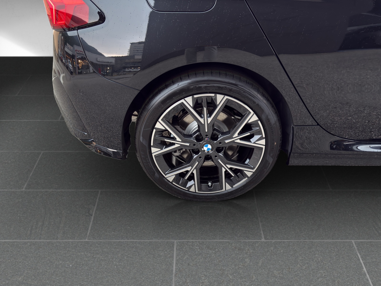 BMW 123 xDrive M Sport Steptronic-image-10