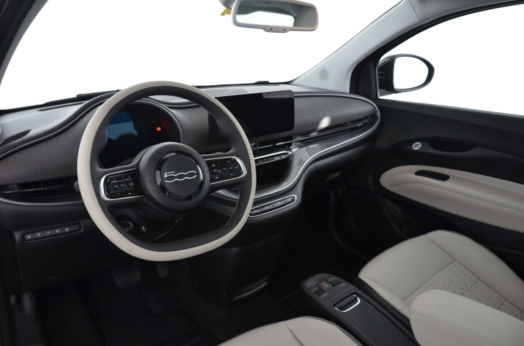FIAT 500 elektro La Prima-image-11