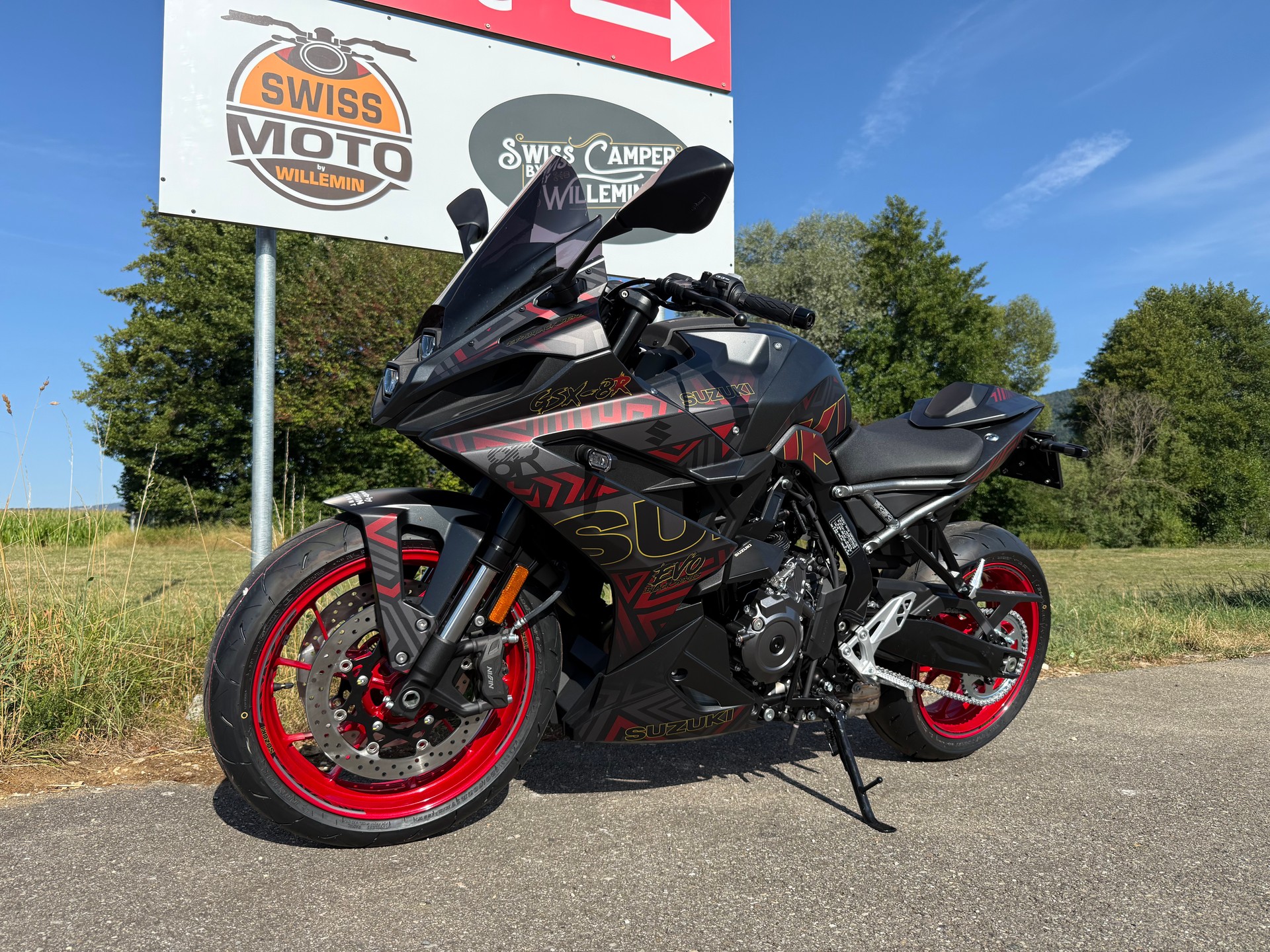 SUZUKI GSX 8 S EVO-image-1