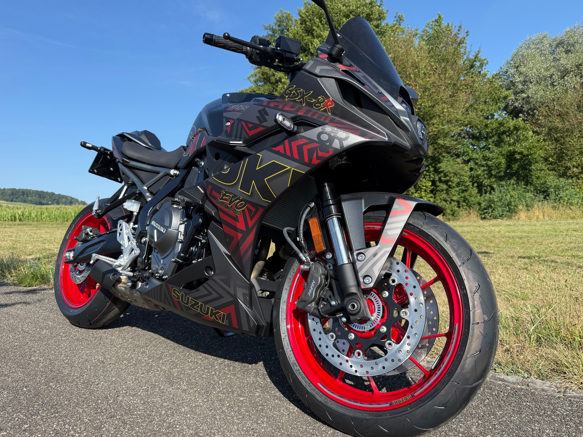 SUZUKI GSX 8 S EVO-image-9