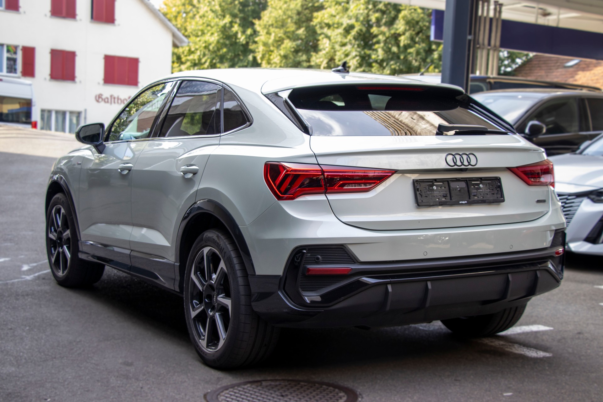 AUDI Q3 Sportback 35 TDI S line quattro S-tronic-showroom-element-1