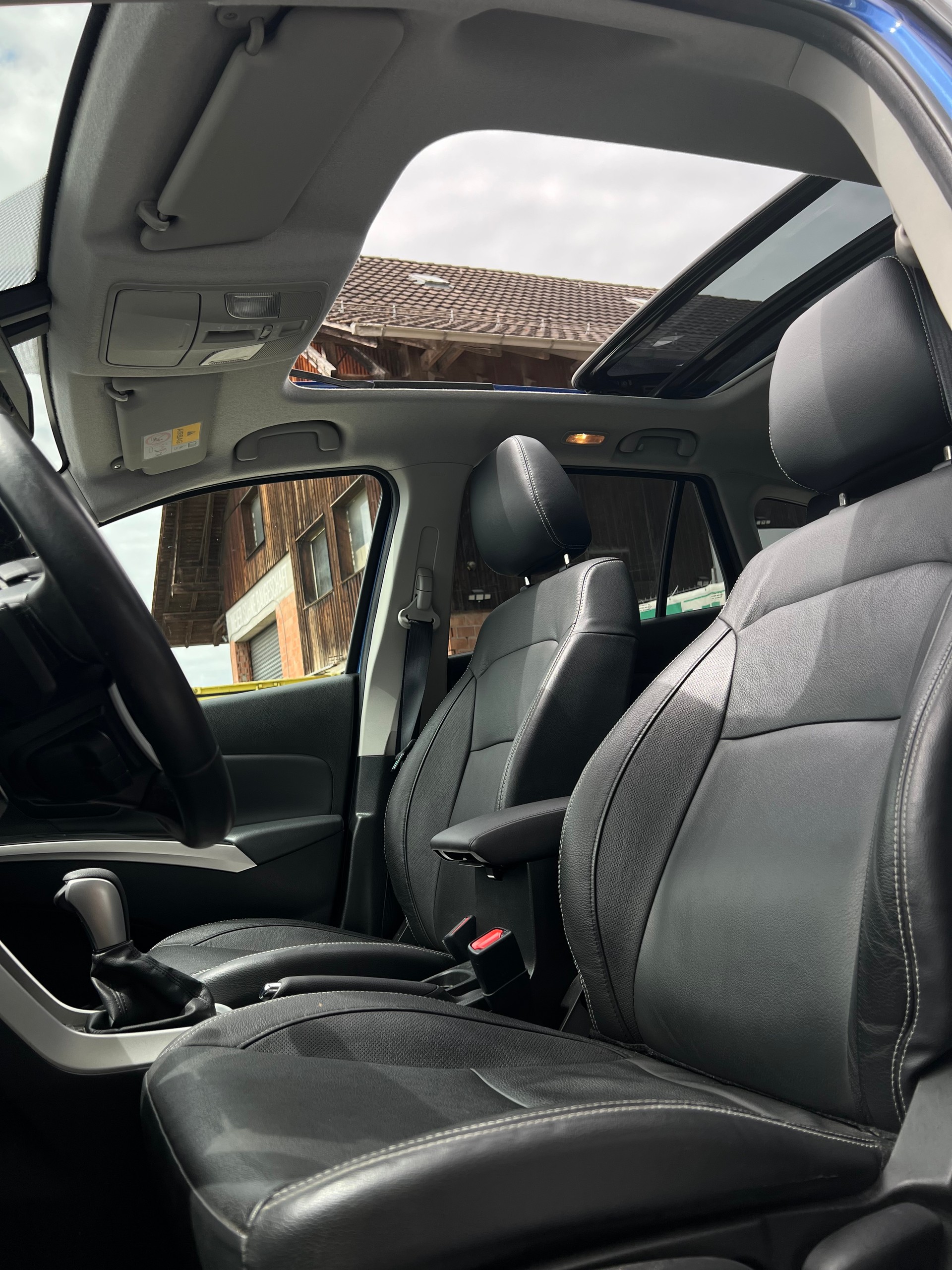 SUZUKI SX4 S-Cross 1.6 TD PizSulai Top 4WD TCSS-image-13