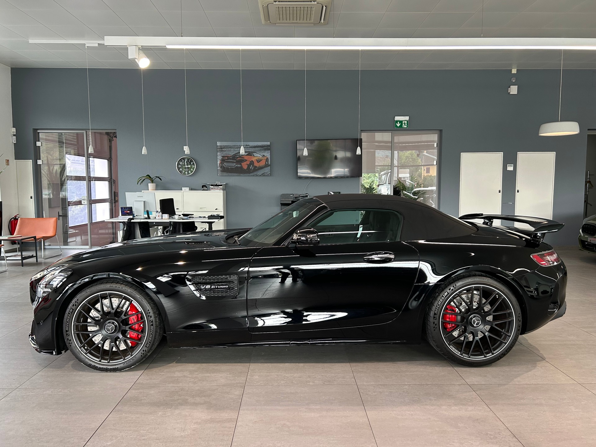 MERCEDES-BENZ AMG GT C Roadster Speedshift DCT " Top Zustand "-showroom-element-2