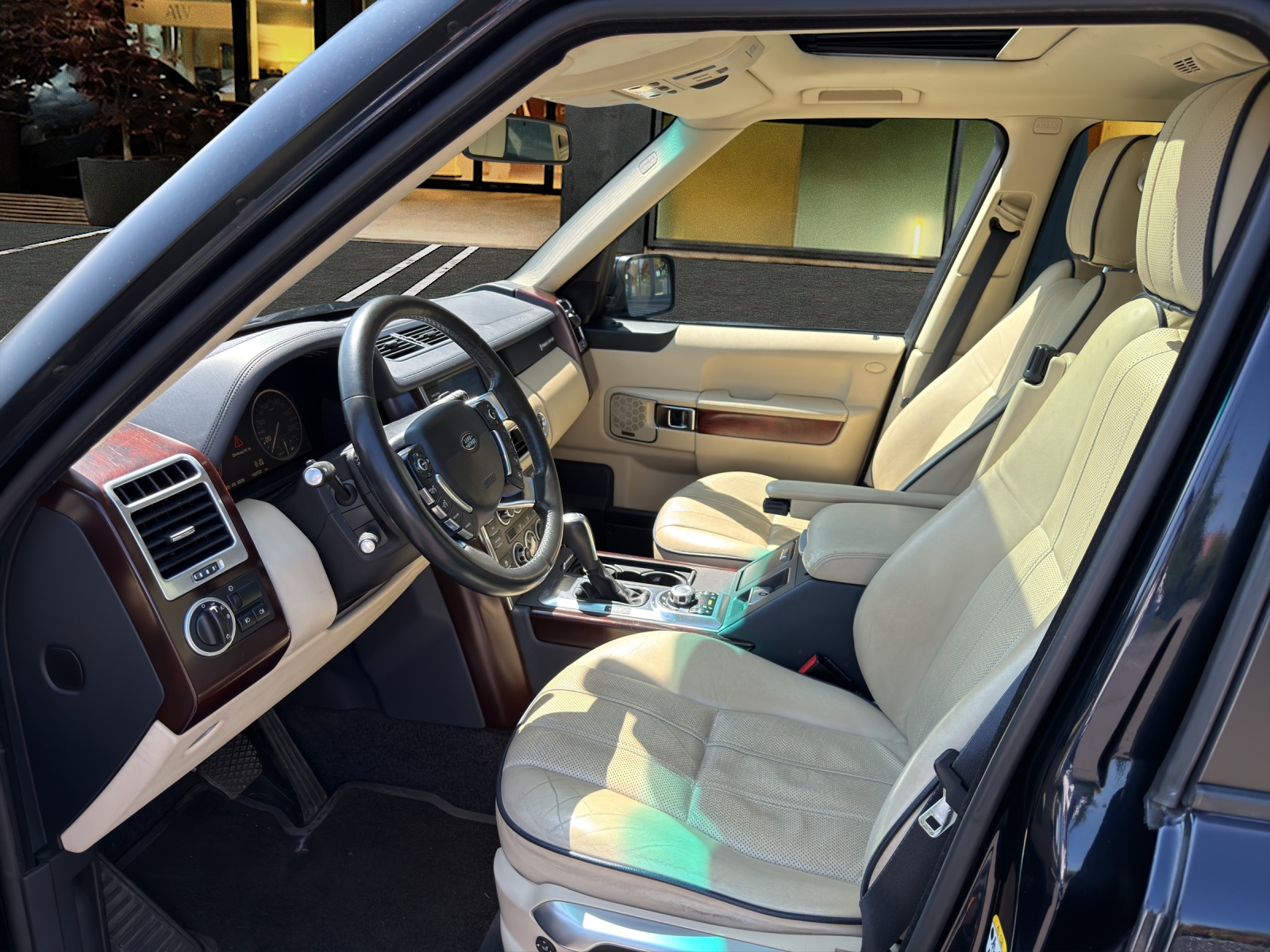 LAND ROVER Range Rover 3.6 TDV8 HSE-showroom-element-2