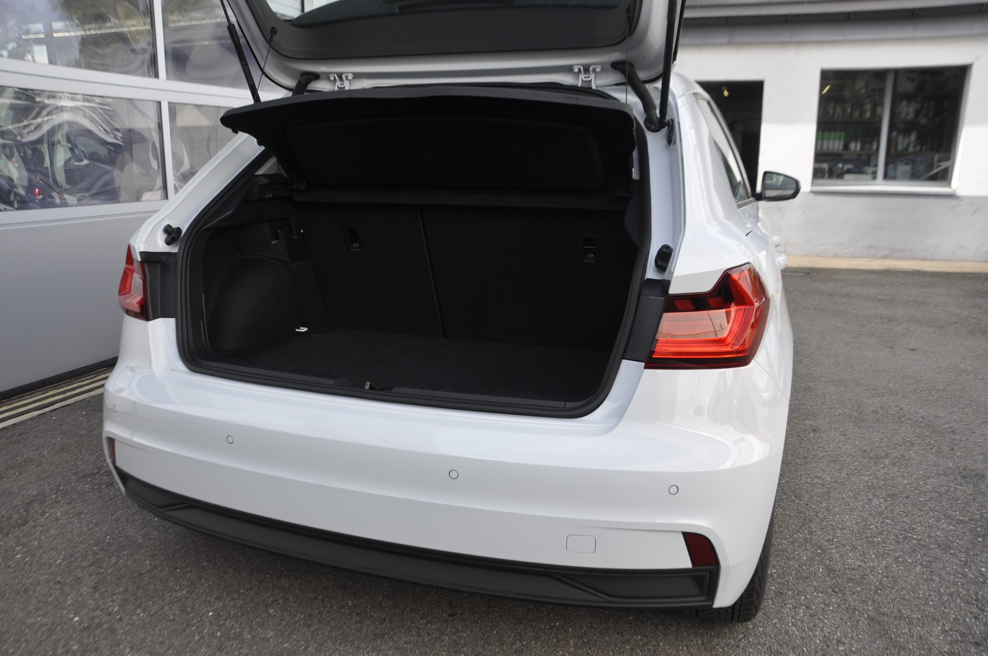 AUDI A1 Sportback 30 TFSI S-tronic-image-14