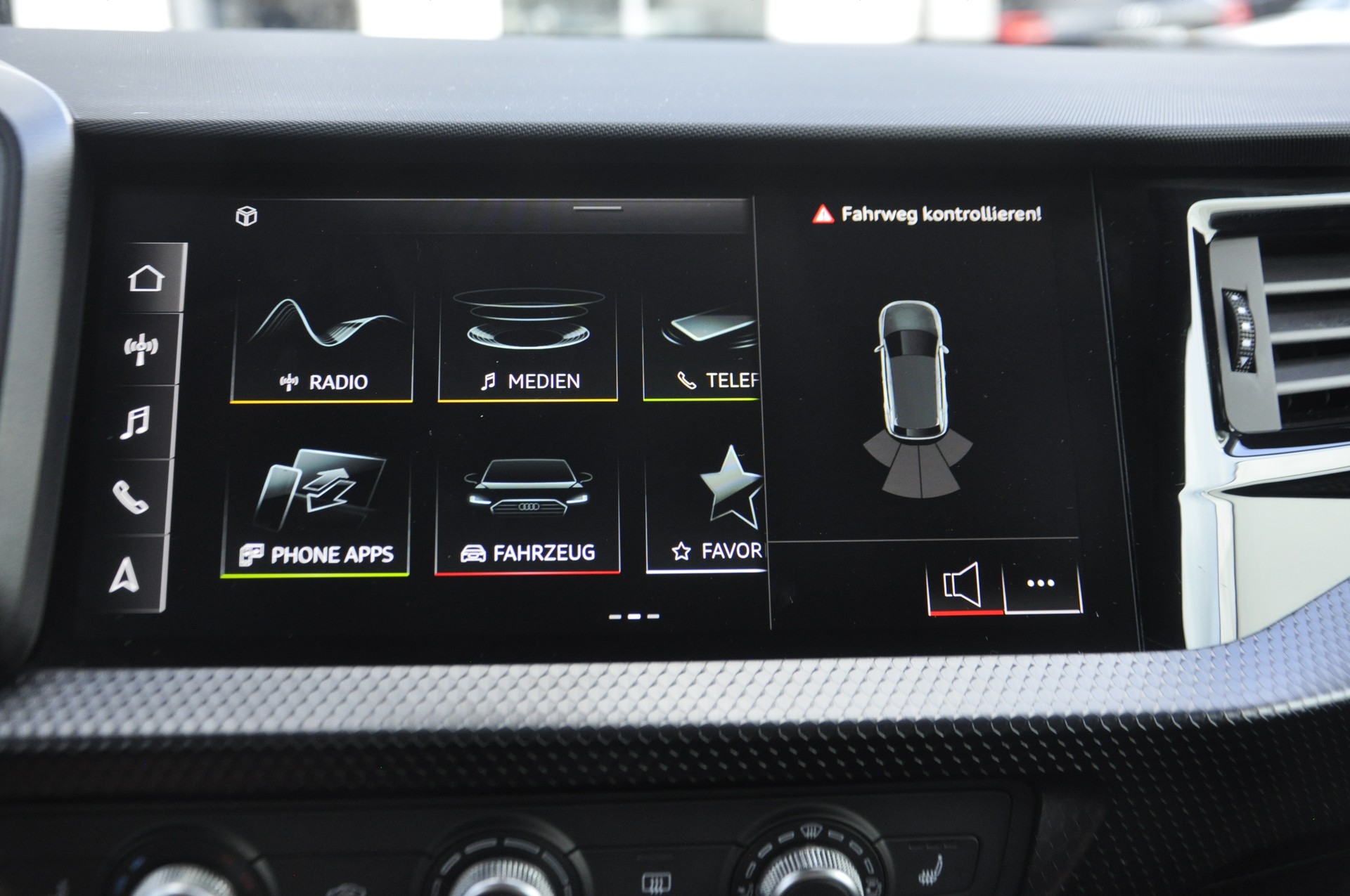 AUDI A1 Sportback 30 TFSI S-tronic-image-13