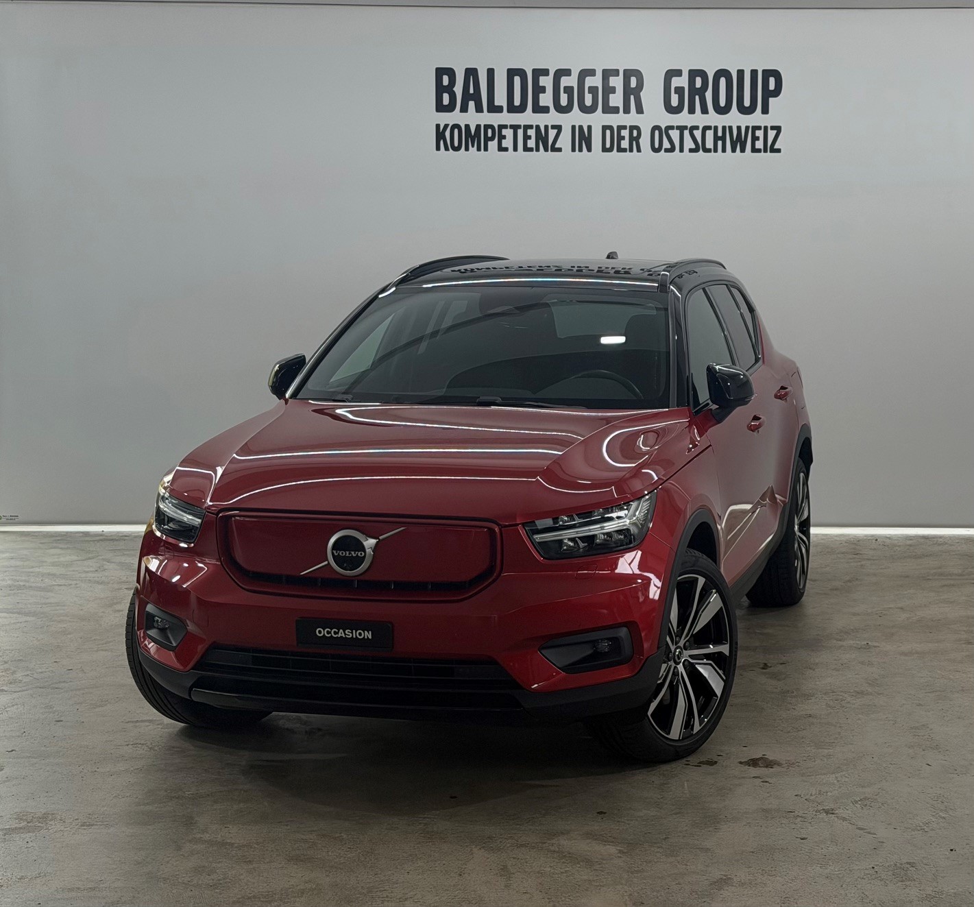VOLVO XC40 P8 AWD Pure Electric R-Design