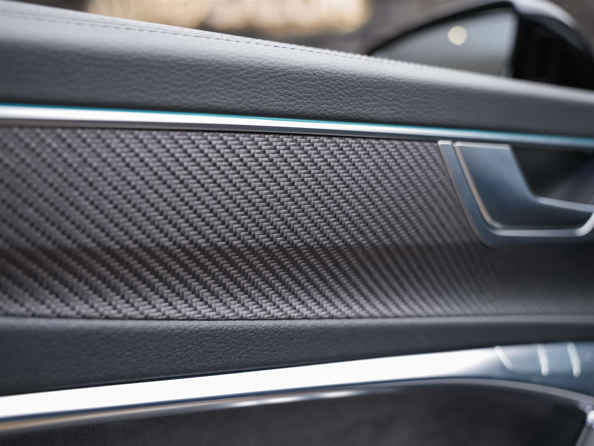 AUDI RS6 Avant 4.0 TFSI V8 quattro *Akrapovic*Allradlenkung*Standheizung*Sitzlüftung*-image-27