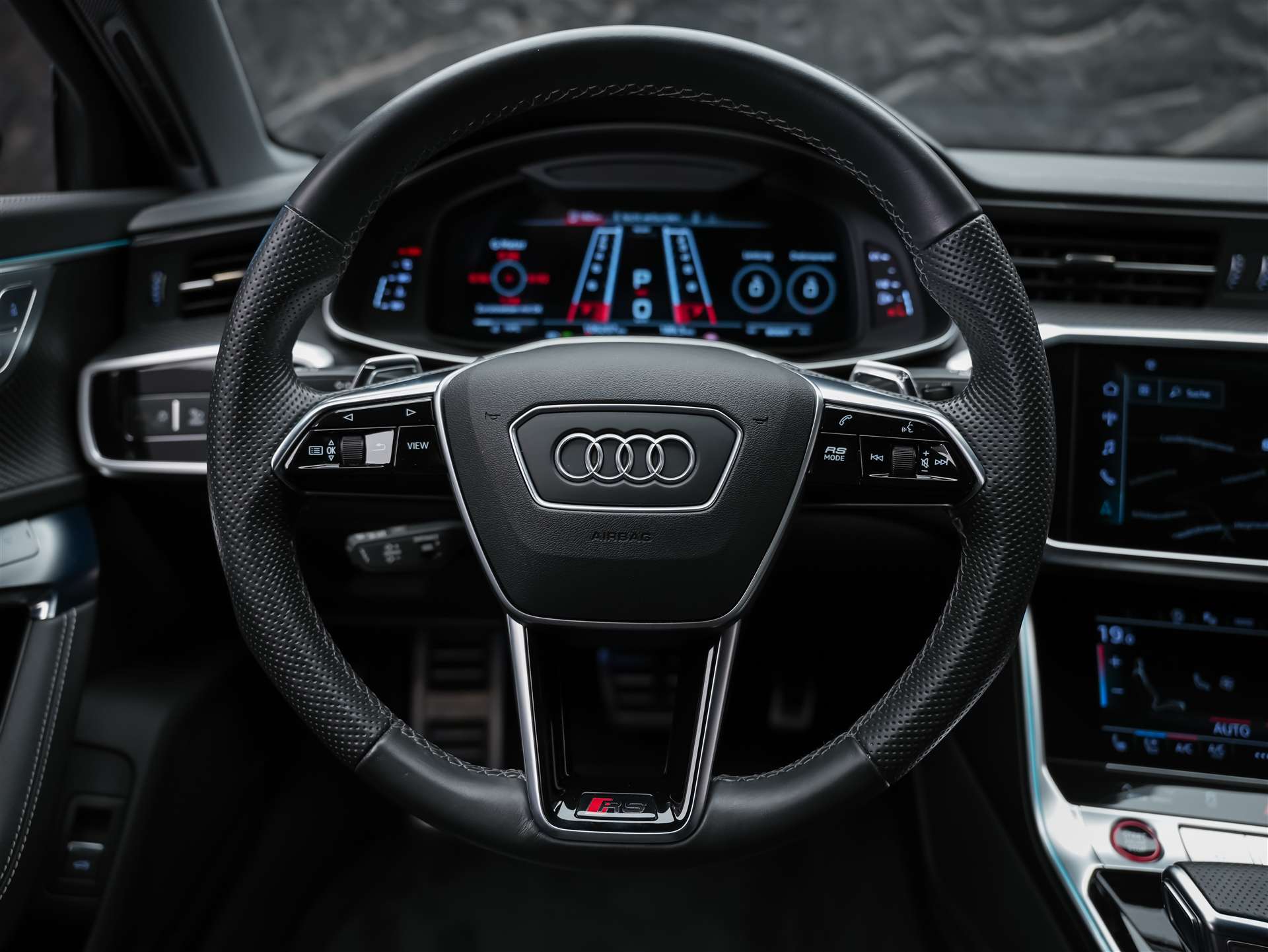 AUDI RS6 Avant 4.0 TFSI V8 quattro *Akrapovic*Allradlenkung*Standheizung*Sitzlüftung*-image-30
