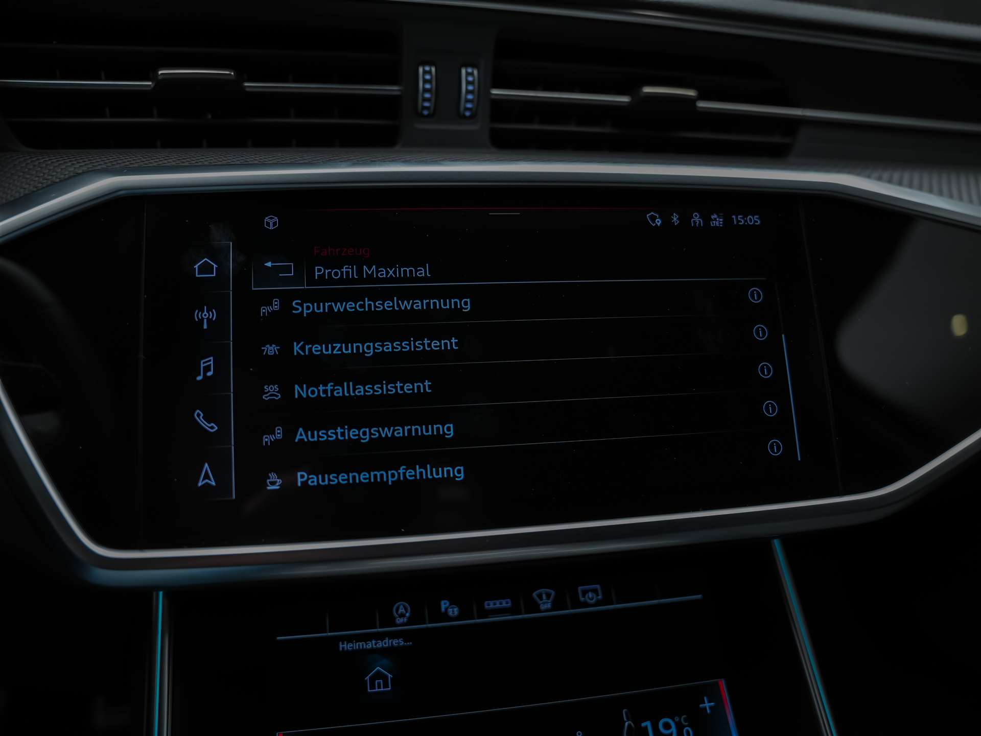 AUDI RS6 Avant 4.0 TFSI V8 quattro *Akrapovic*Allradlenkung*Standheizung*Sitzlüftung*-image-44