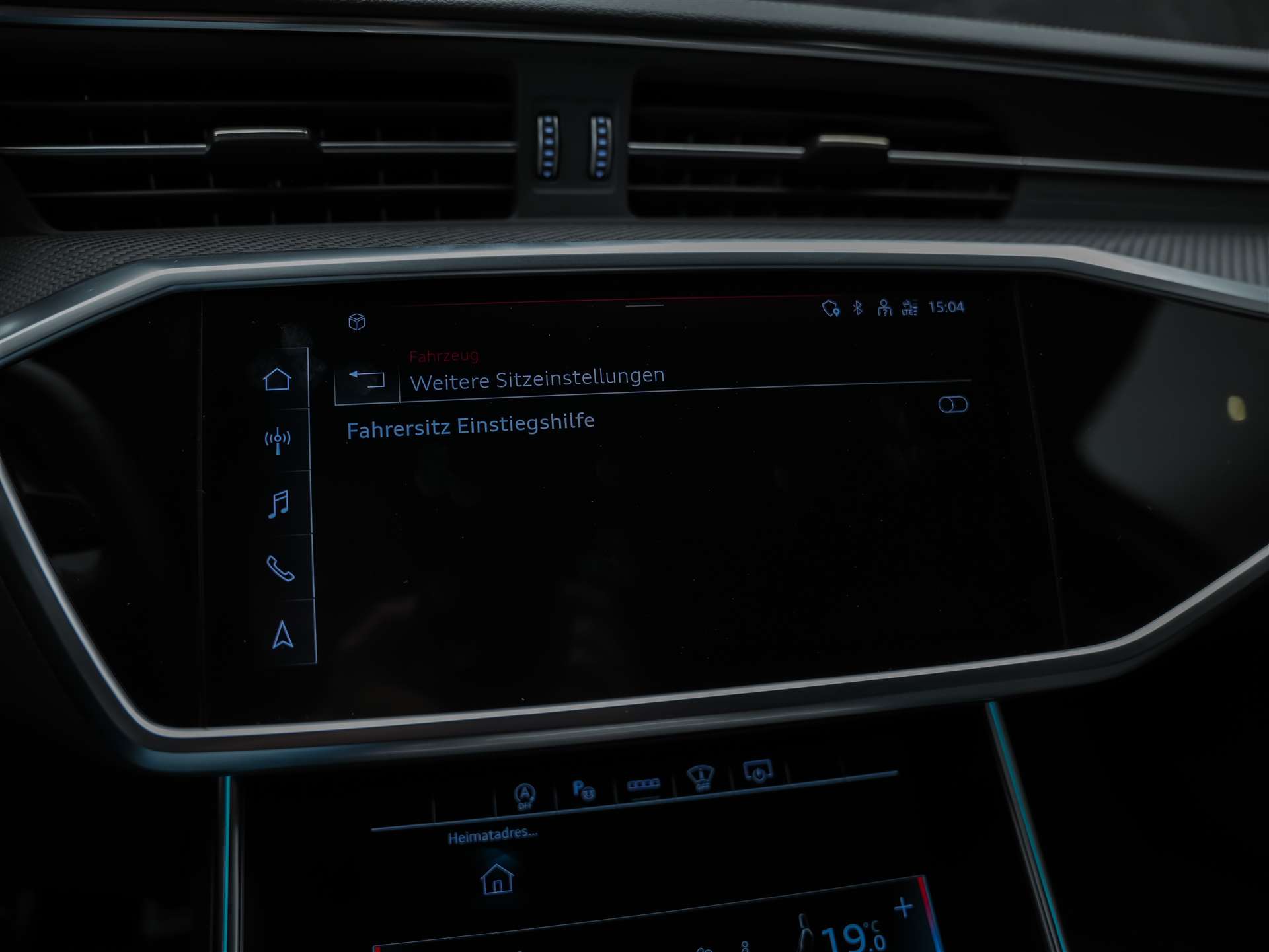 AUDI RS6 Avant 4.0 TFSI V8 quattro *Akrapovic*Allradlenkung*Standheizung*Sitzlüftung*-image-40