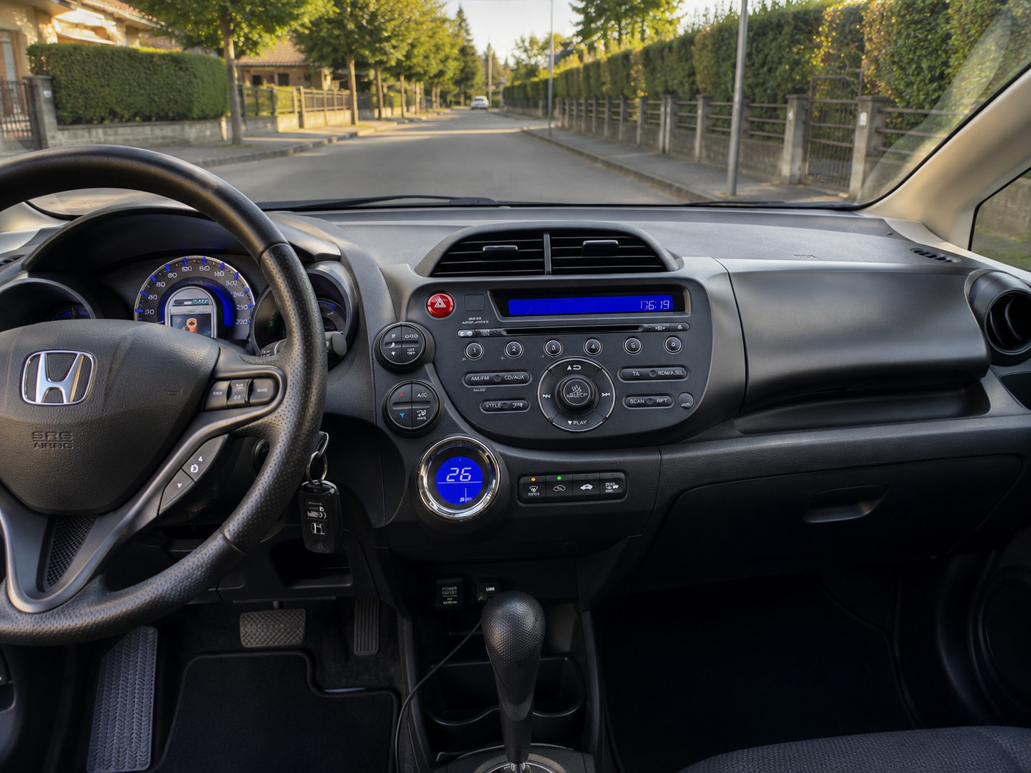 HONDA 1.3i Hybrid Comfort-image-1
