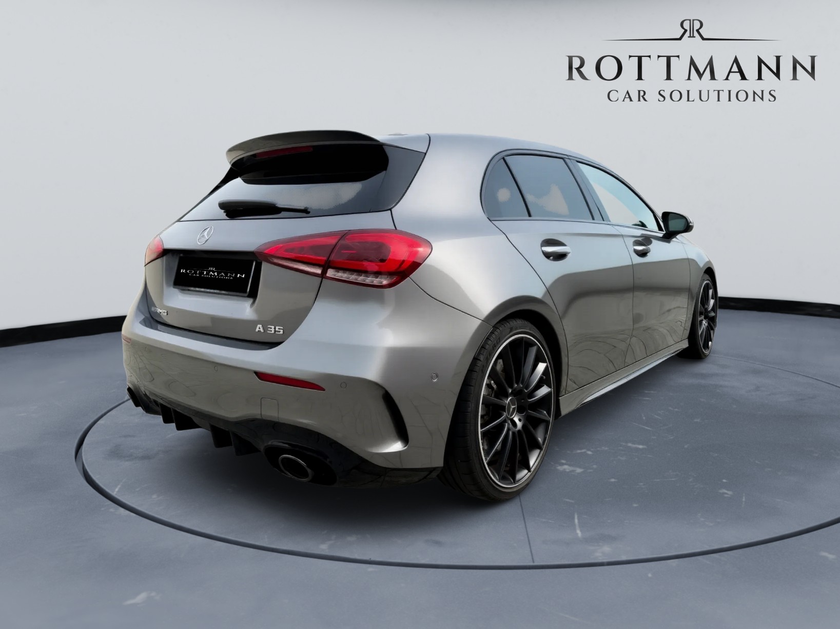 MERCEDES-BENZ A 35 AMG 4Matic Speedshift-image-5