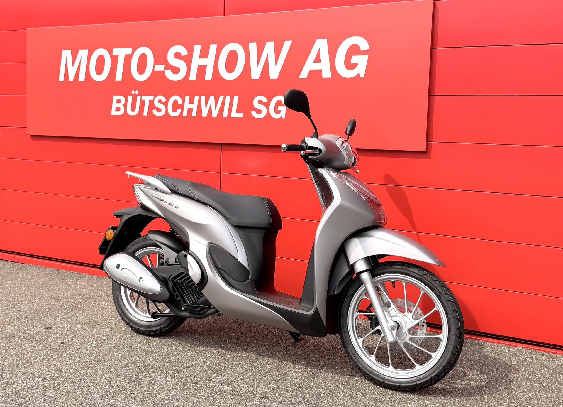 HONDA SH 125 i Mode-showroom-element-1