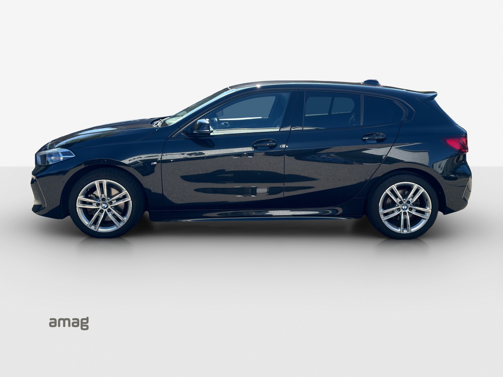 BMW 118i Pure M Sport Steptronic-showroom-element-1