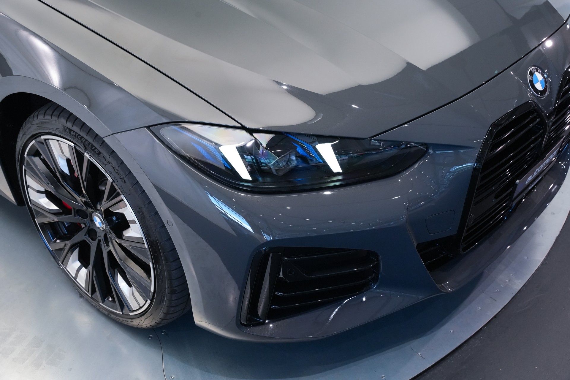 BMW M440i xDrive 48V Gran Coupé M Sport Pro Steptronic *Facelift* *Glasapplikation* *Carbon*-image-49
