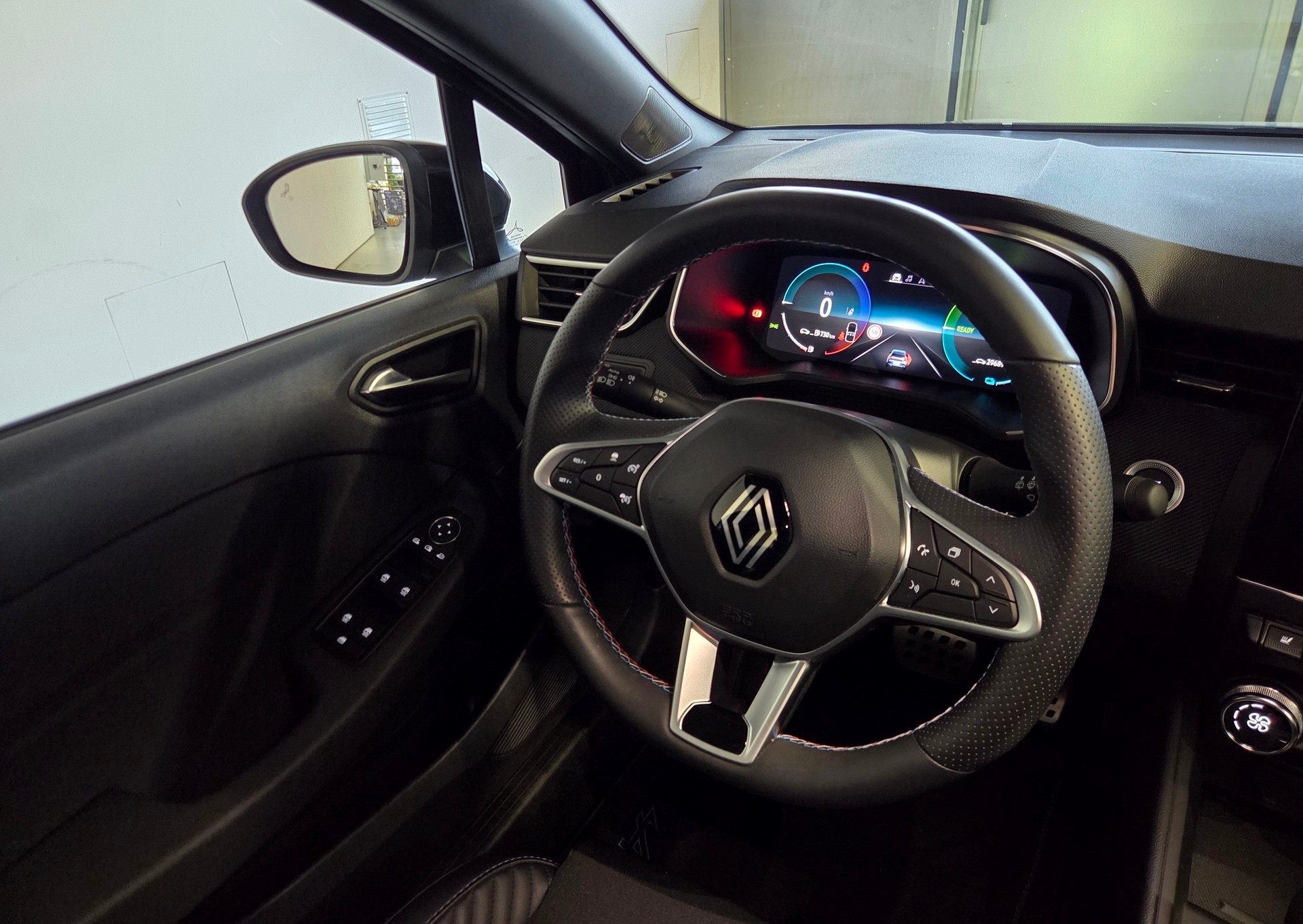 RENAULT Clio 1.6 E-Tech esprit Alpine-image-16