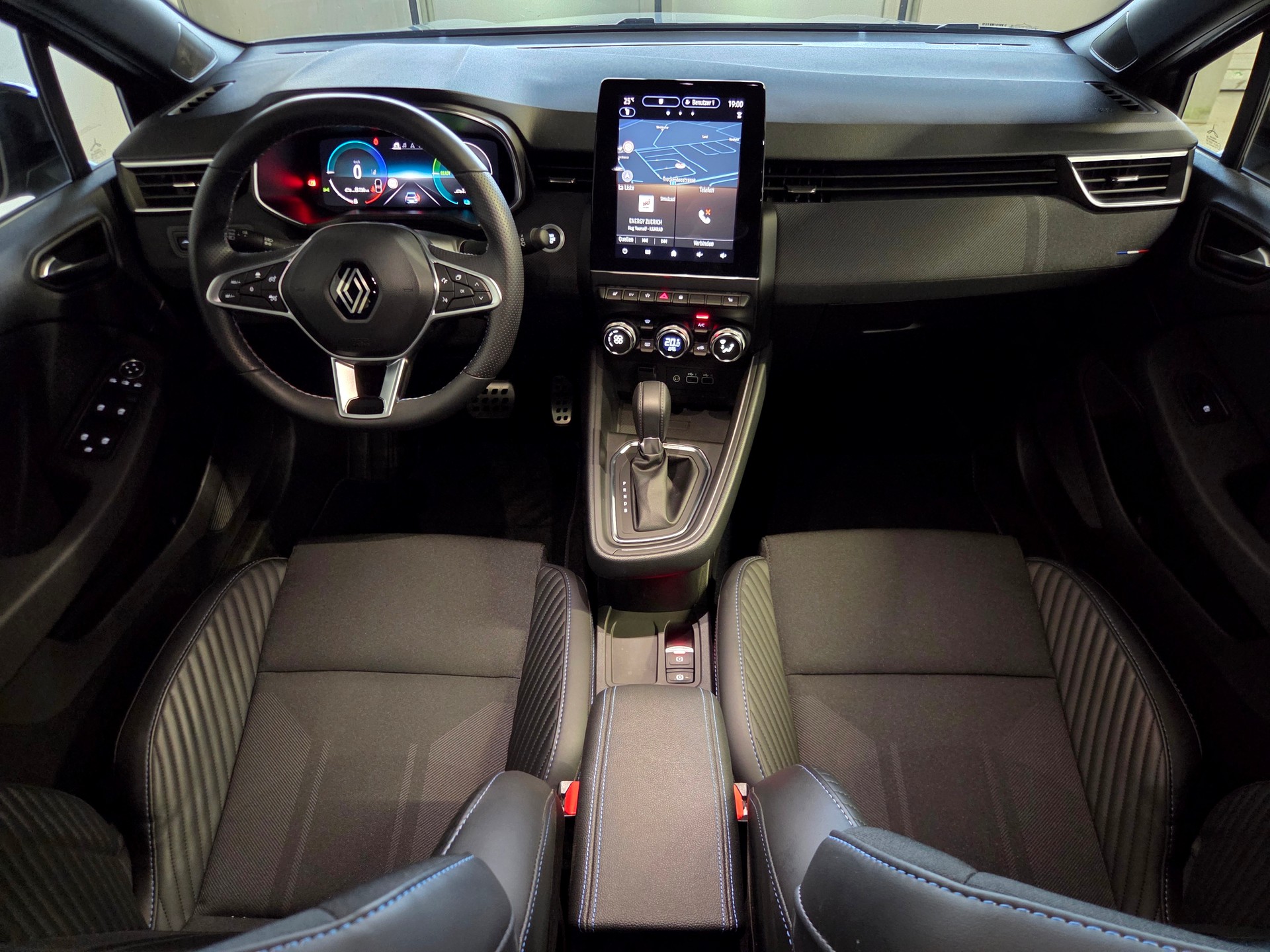 RENAULT Clio 1.6 E-Tech esprit Alpine-image-4