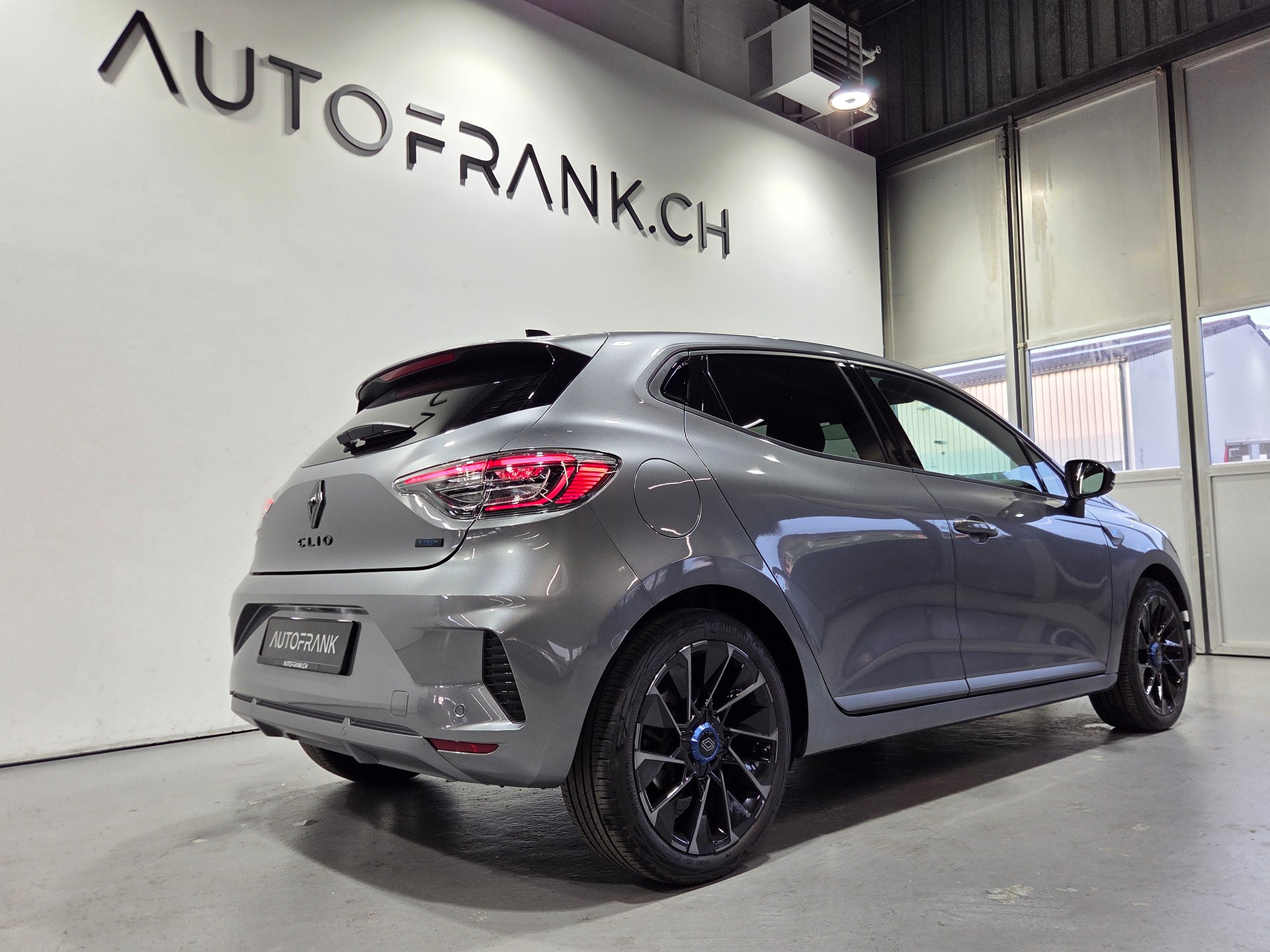 RENAULT Clio 1.6 E-Tech esprit Alpine-showroom-element-2