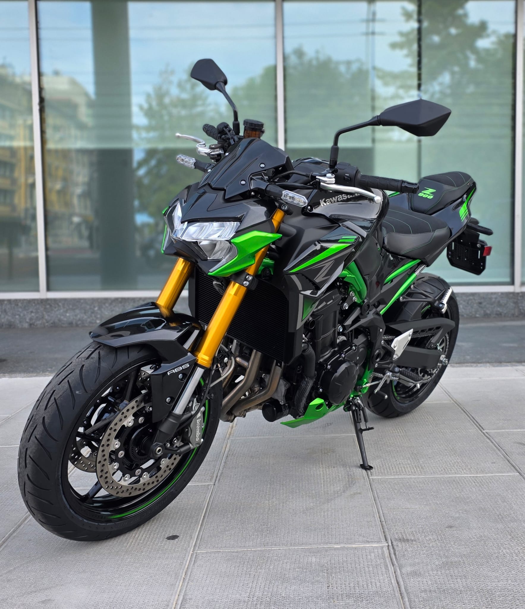 KAWASAKI Z 900-image-1