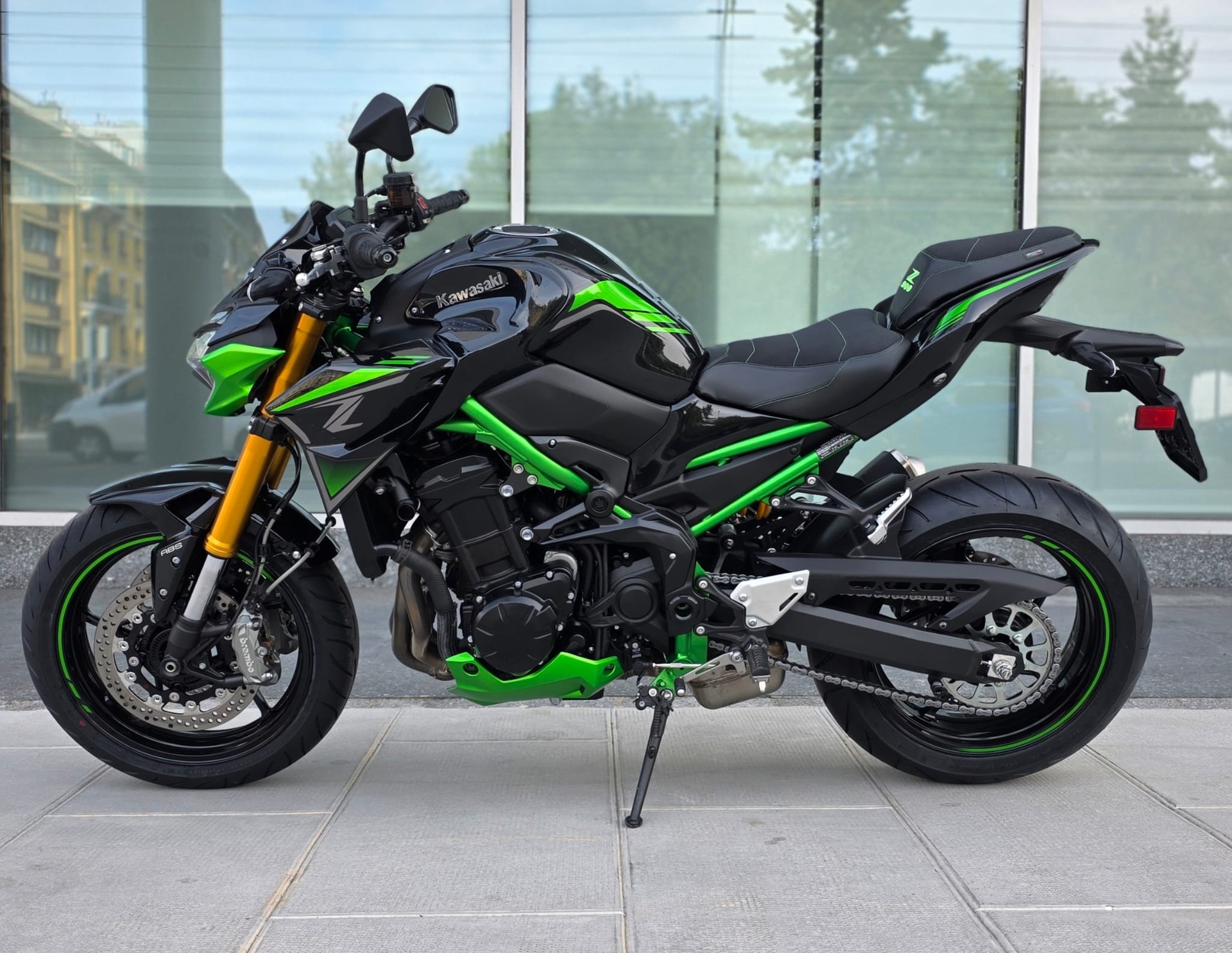 KAWASAKI Z 900-image-2