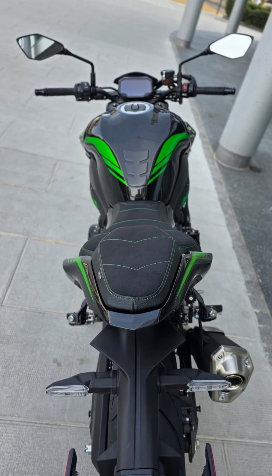 KAWASAKI Z 900-image-7