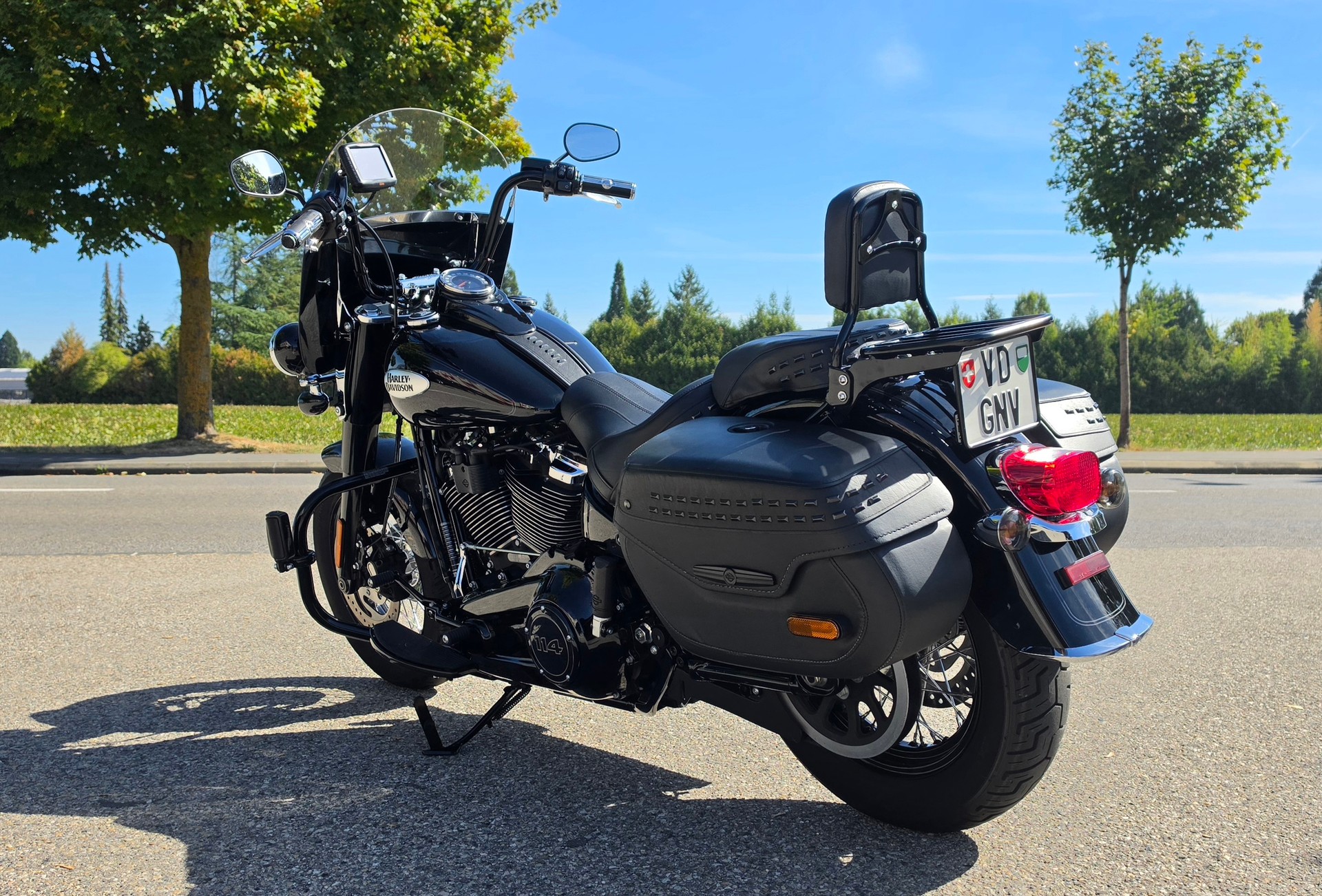 HARLEY-DAVIDSON FLHCS Heritage Classic 114-image-3