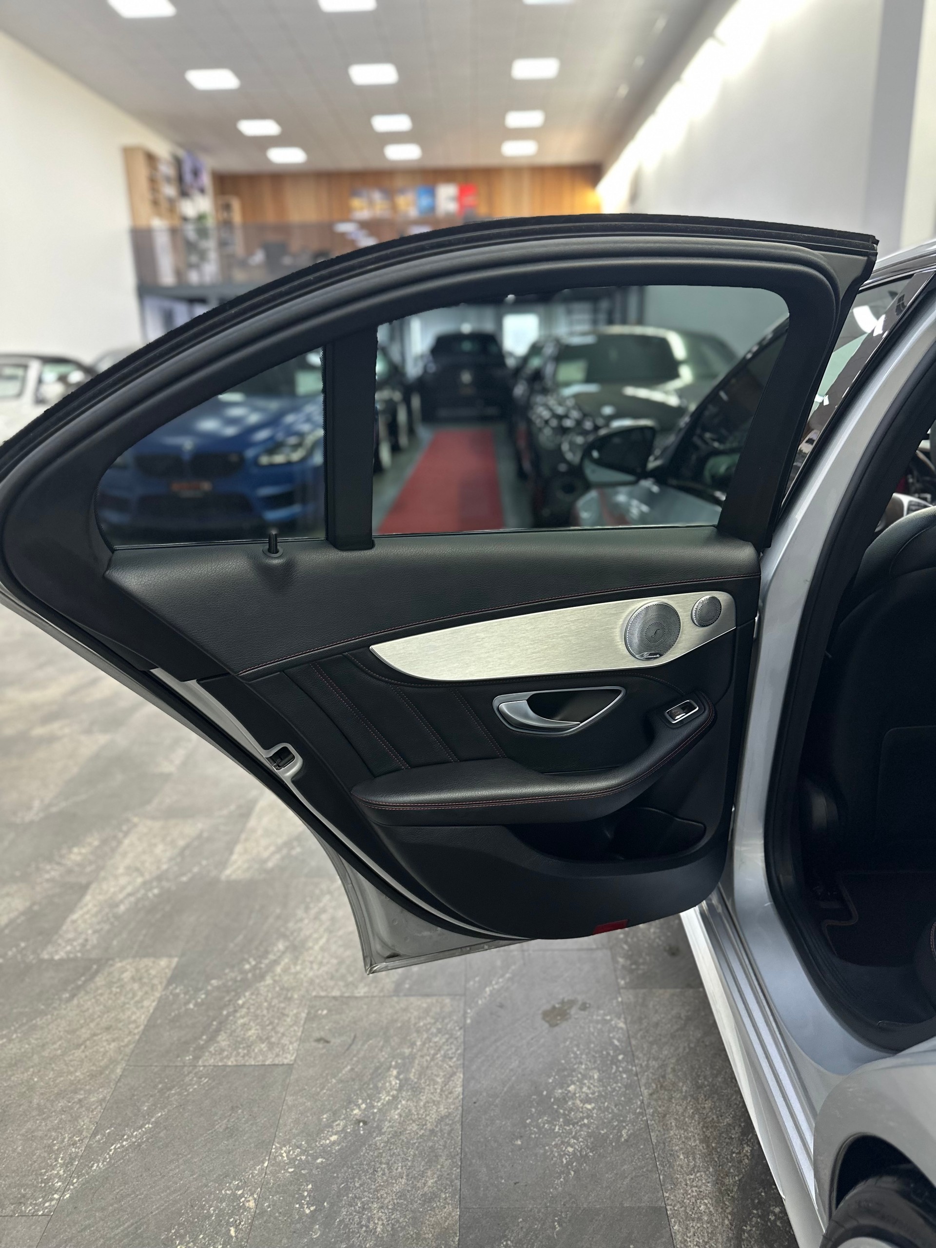 MERCEDES-BENZ C 43 AMG 4Matic 9G-Tronic-image-21