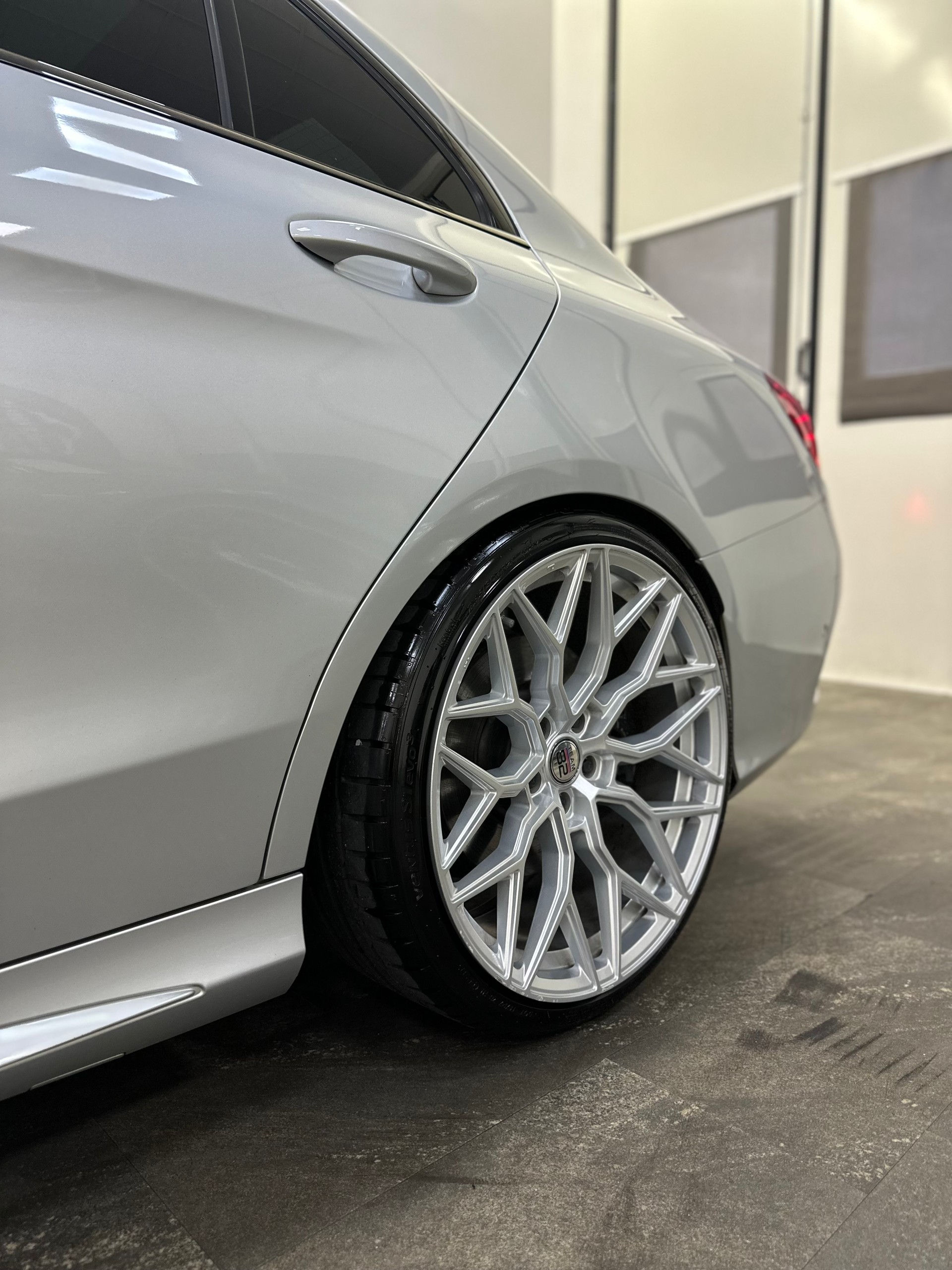 MERCEDES-BENZ C 43 AMG 4Matic 9G-Tronic-image-9