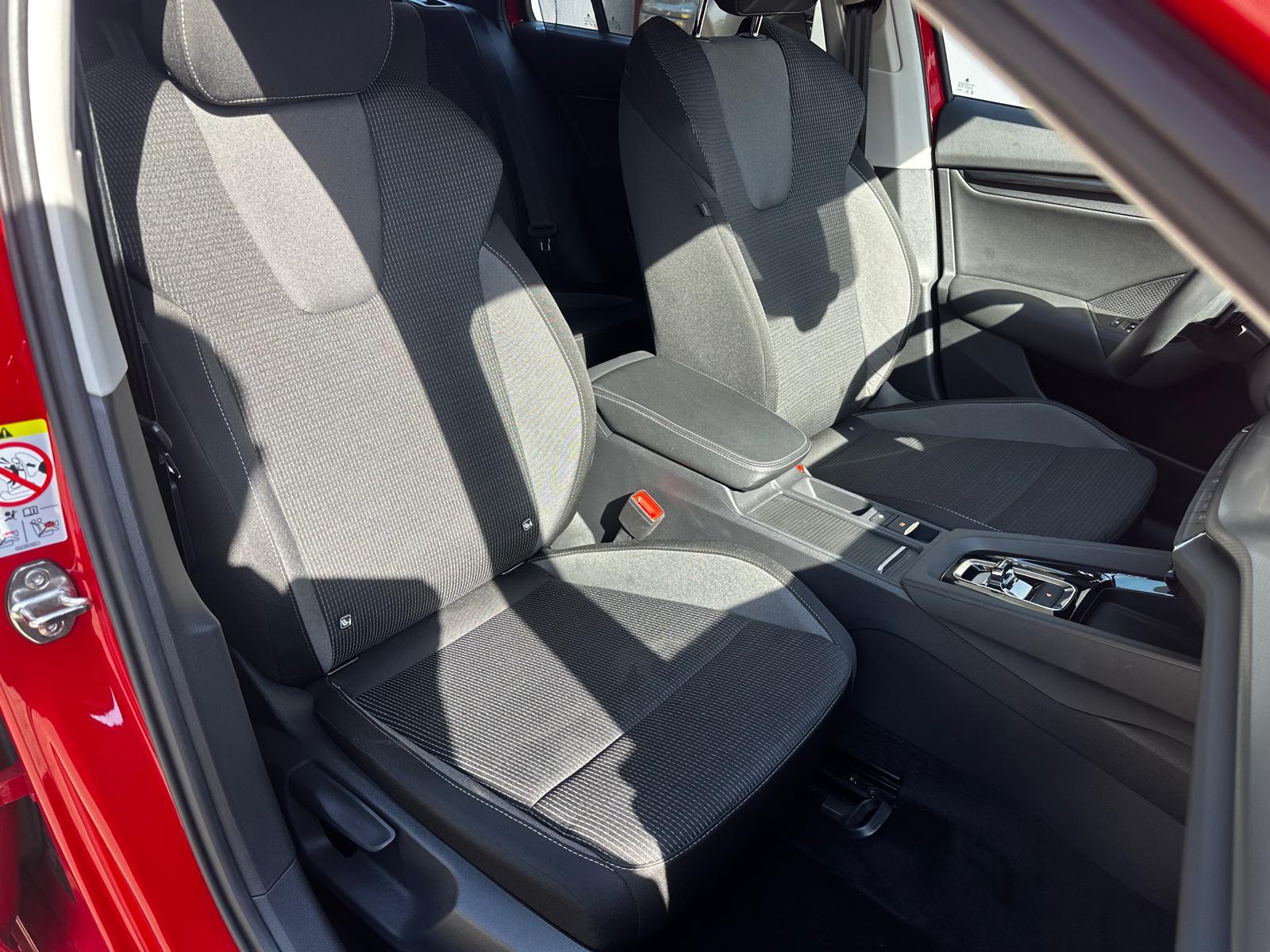 SKODA Octavia Combi 2.0 TDI 150 Ambition DSG-image-14