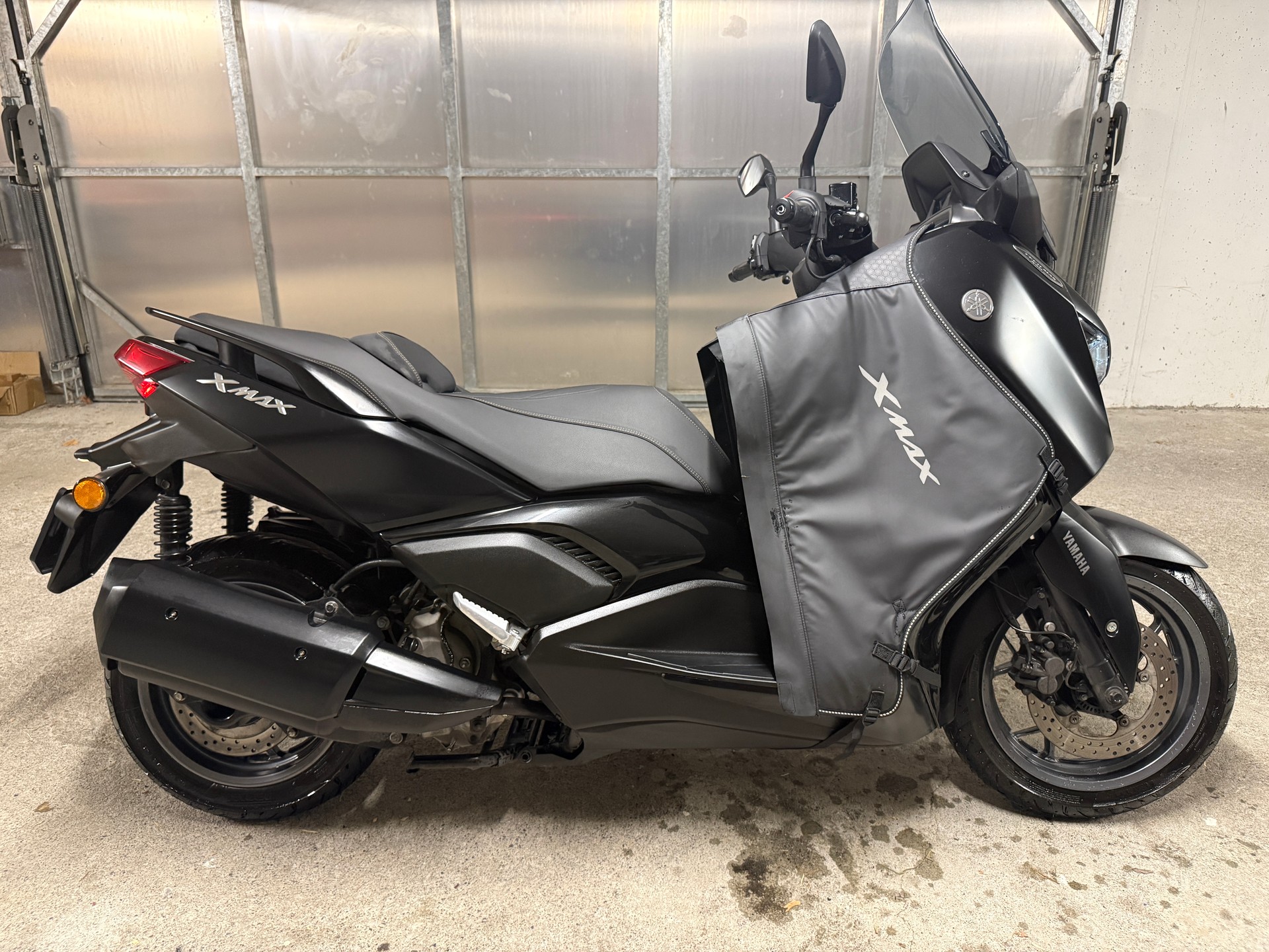 YAMAHA X-Max 300 Tech Max-image-3