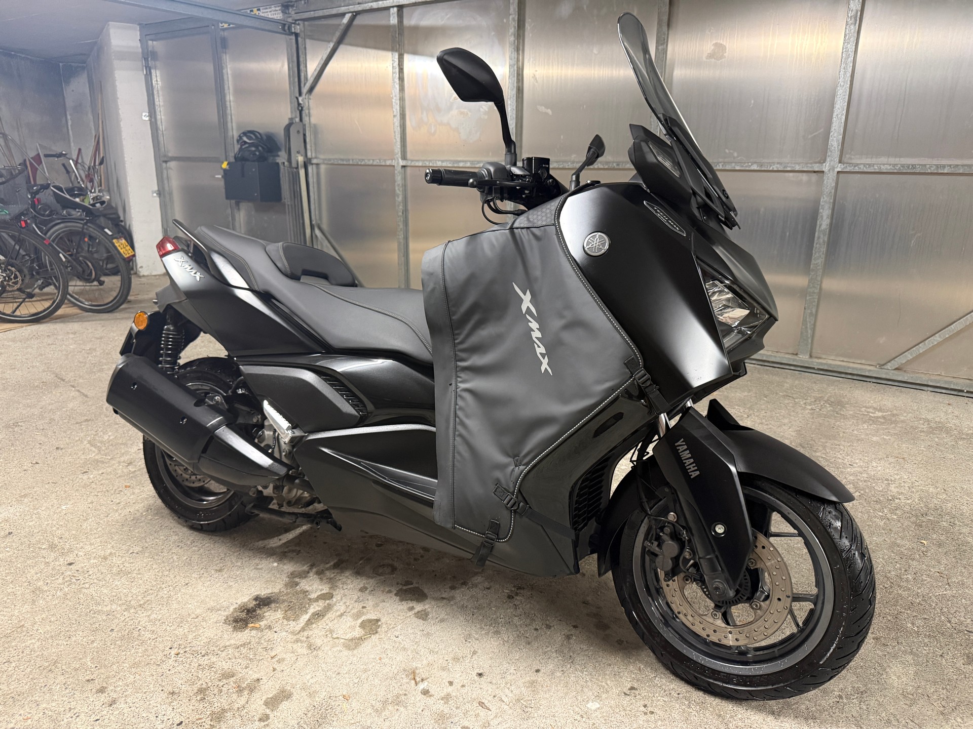 YAMAHA X-Max 300 Tech Max-image-2