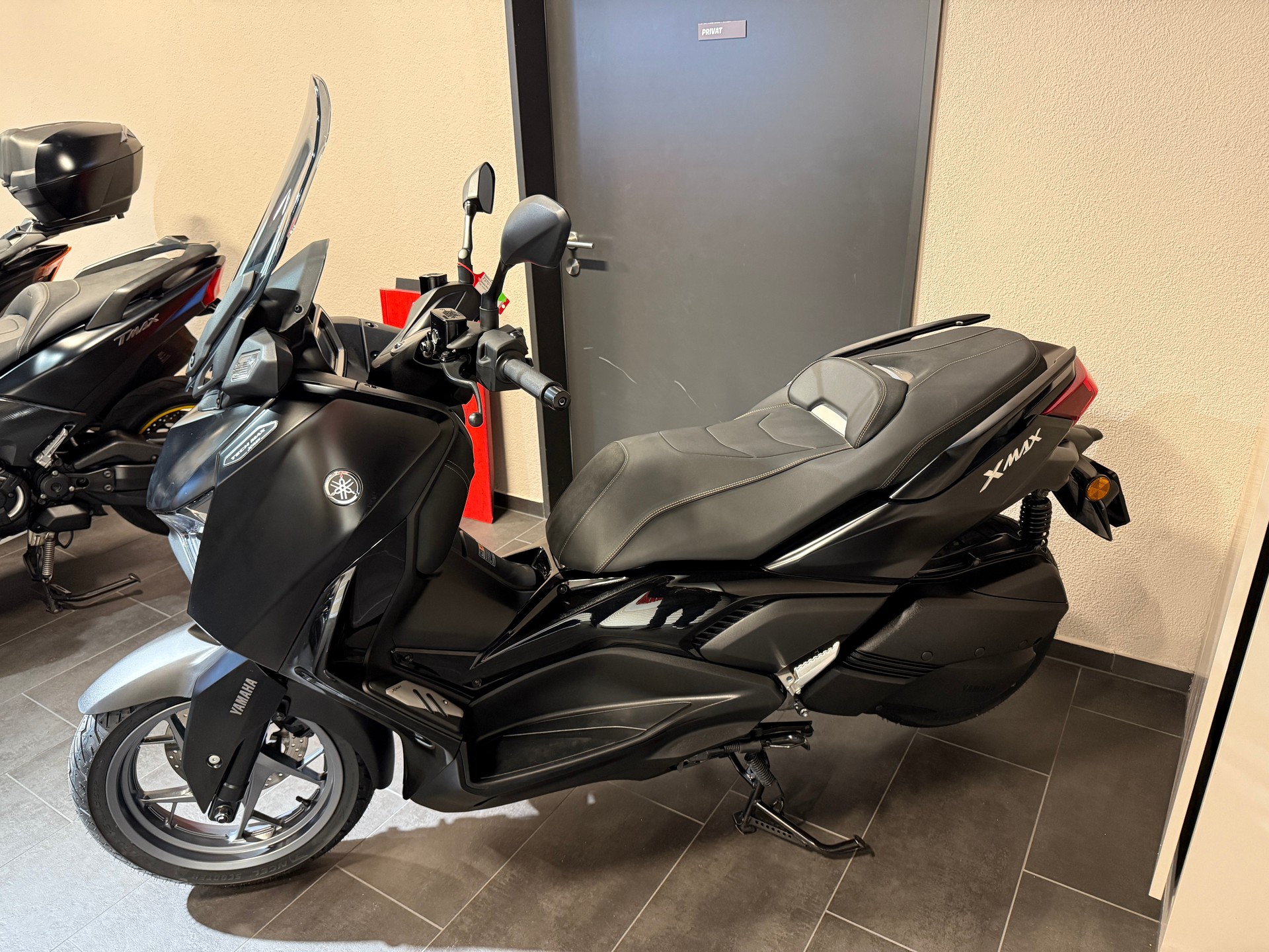 YAMAHA X-Max 300 Tech Max-image-13