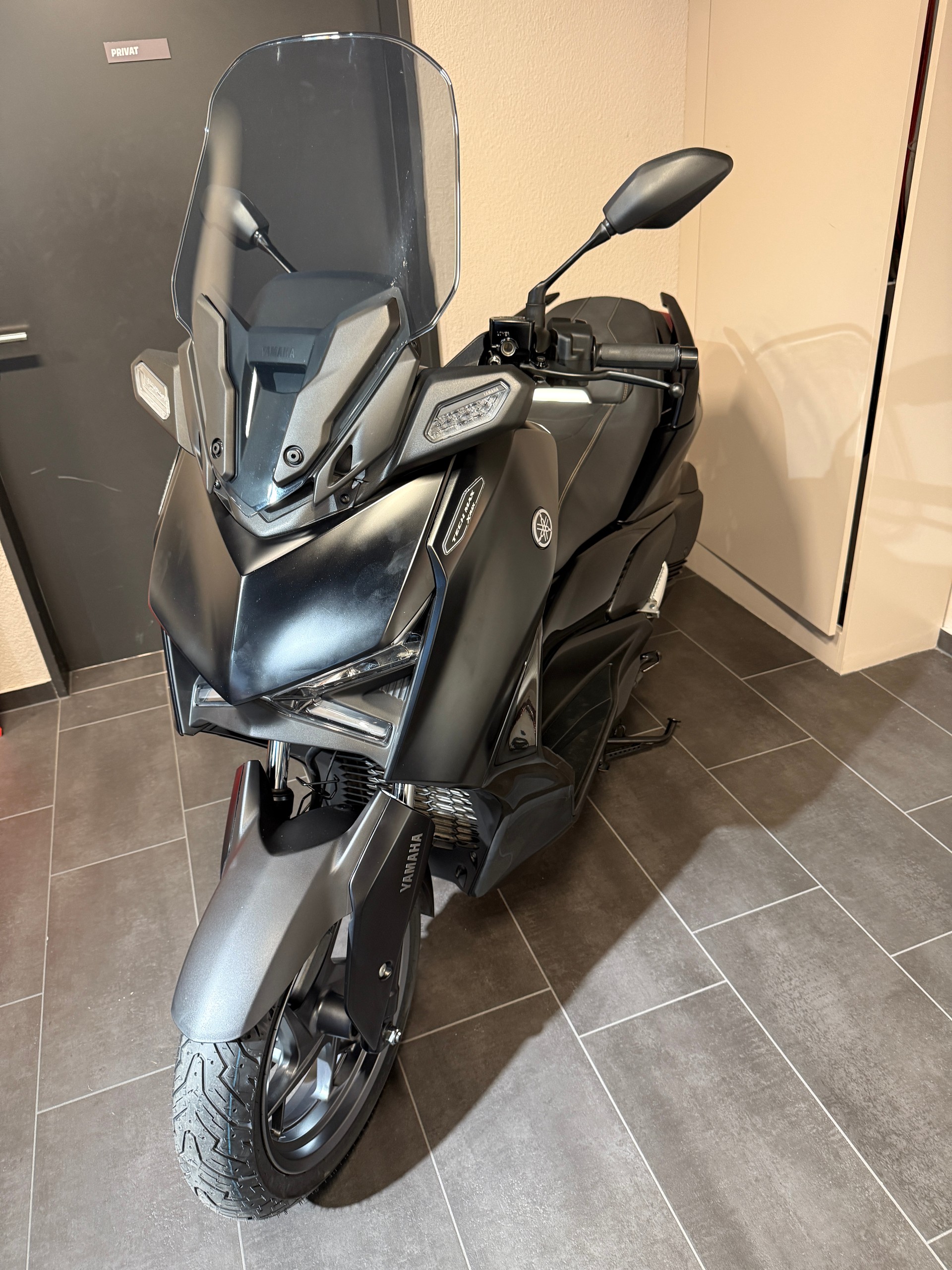 YAMAHA X-Max 300 Tech Max-image-14