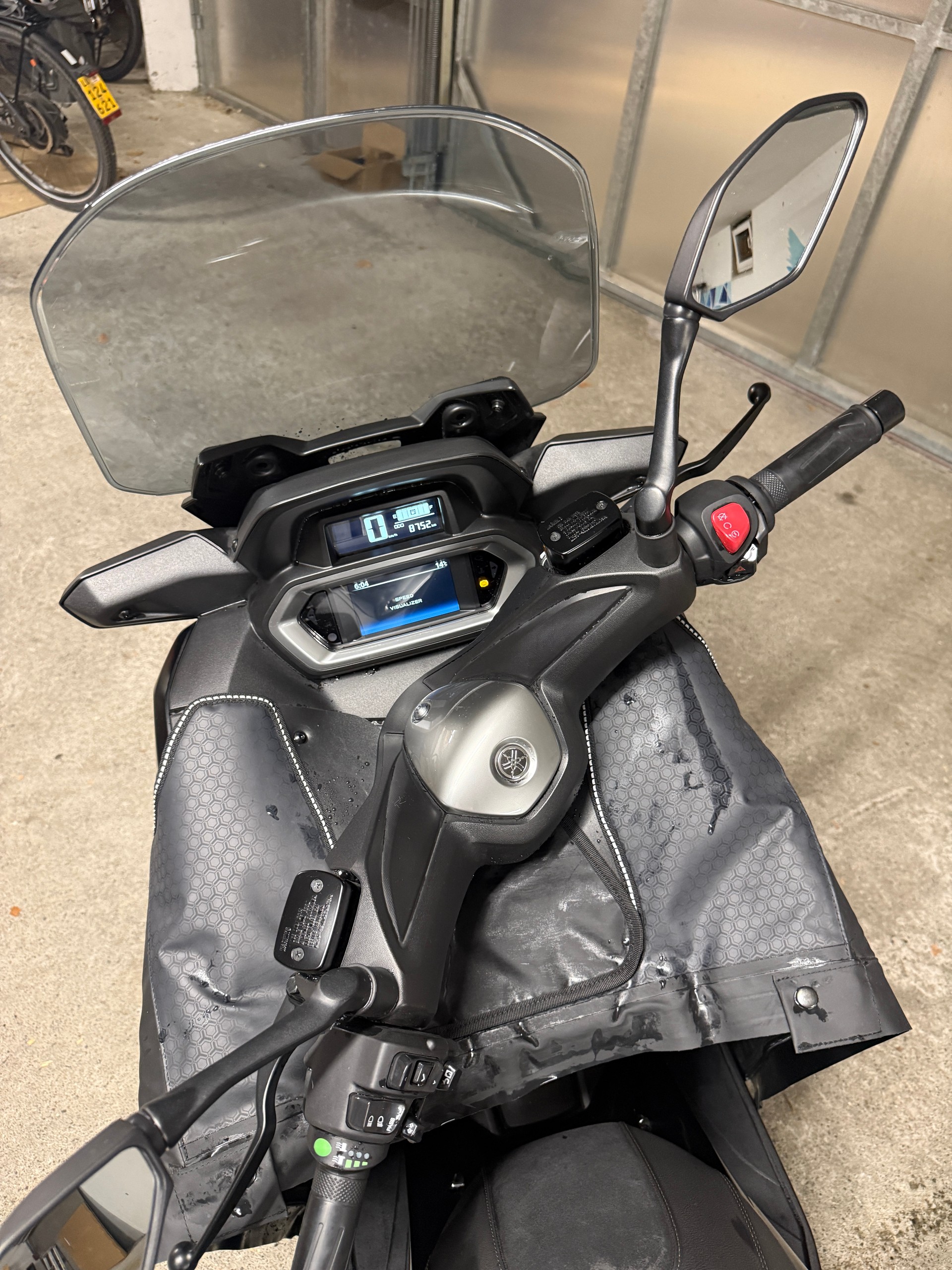 YAMAHA X-Max 300 Tech Max-image-7
