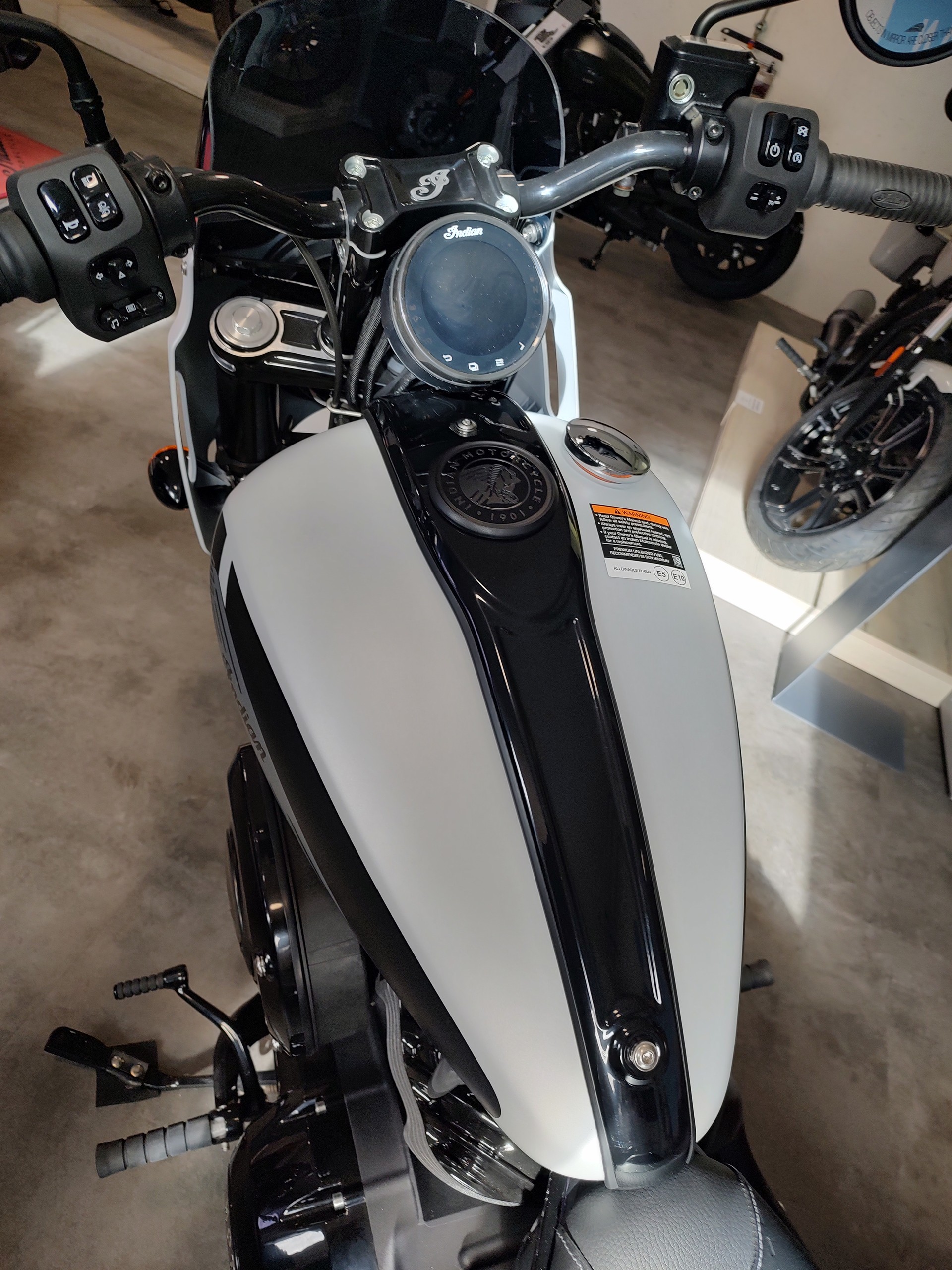 INDIAN Sport Chief-image-4