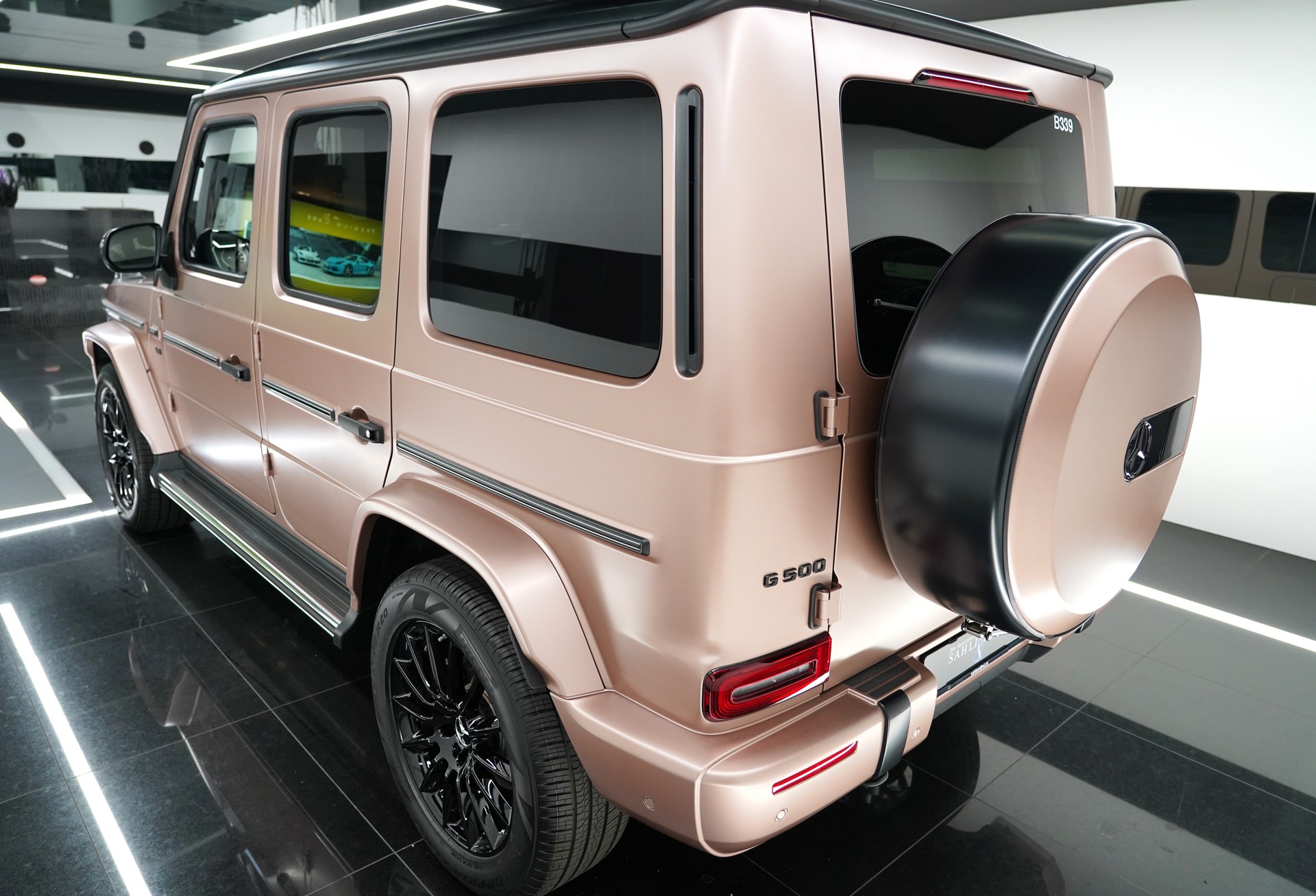 MERCEDES-BENZ G 500 Stronger Than Diamonds Edition-image-4