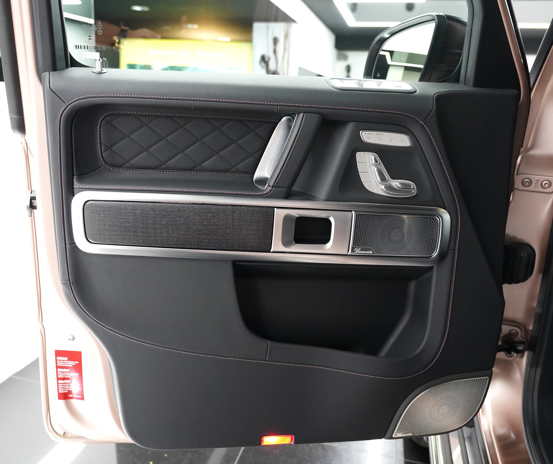 MERCEDES-BENZ G 500 Stronger Than Diamonds Edition-image-10