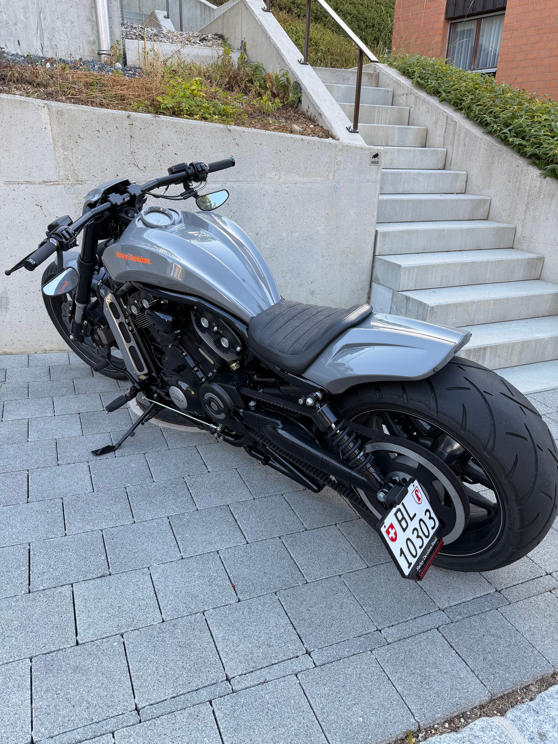 HARLEY-DAVIDSON Night Rod Special mit geilem Sound-image-2