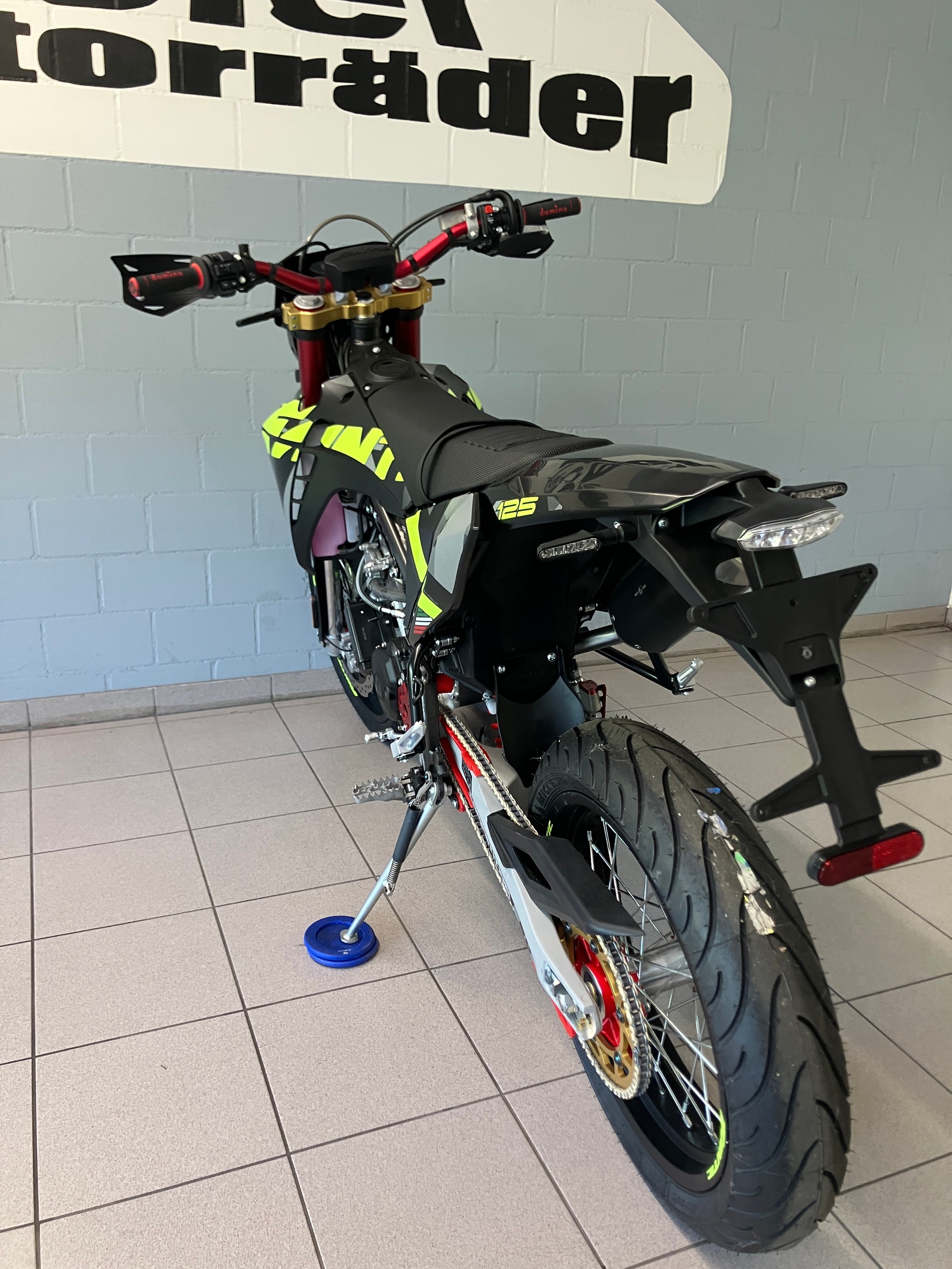 FANTIC Competition mit ABS-image-9