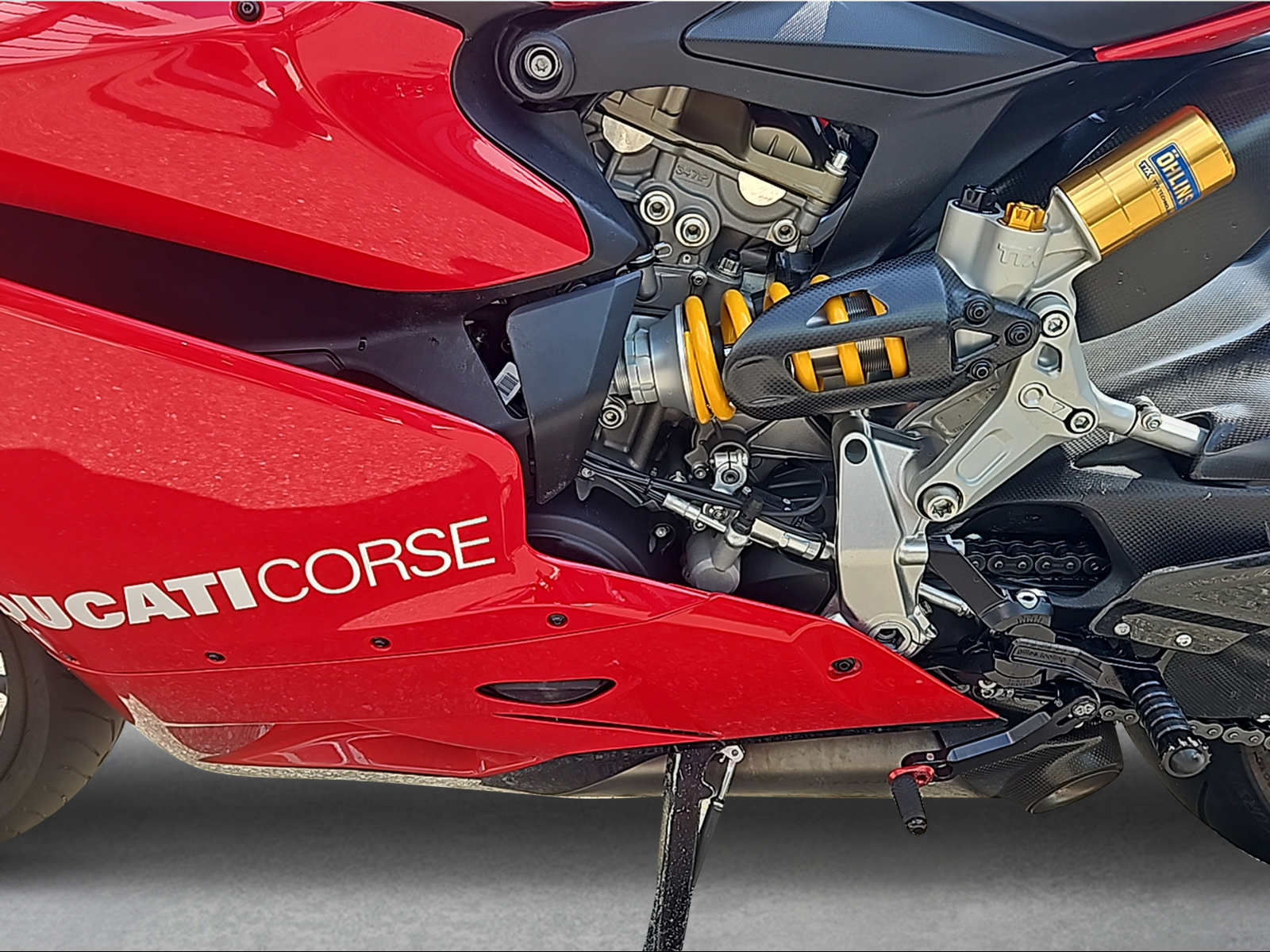 DUCATI Panigale 1199 R ABS-image-5