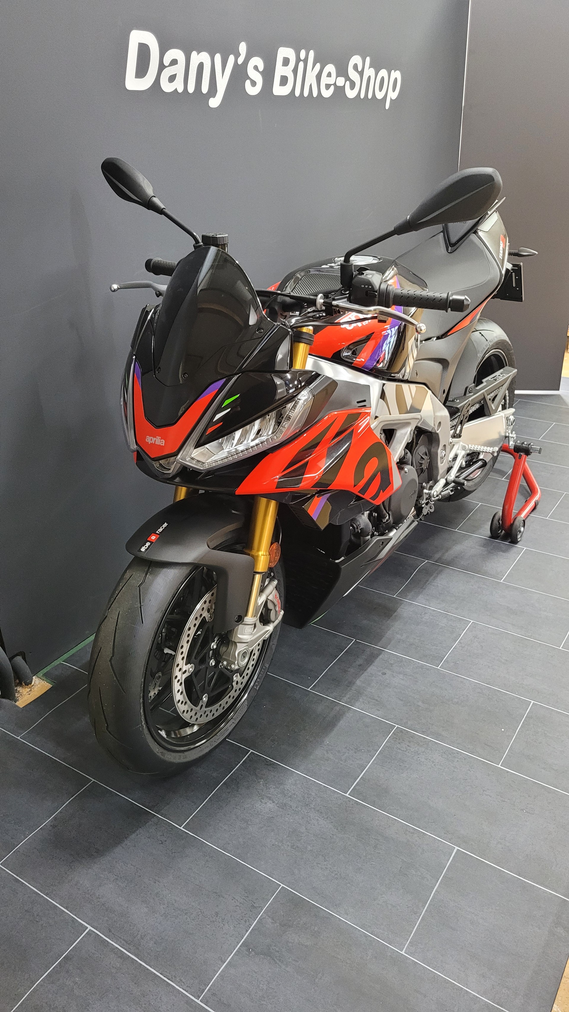APRILIA Tuono V4 1100 Factory SC-Prpject-image-4
