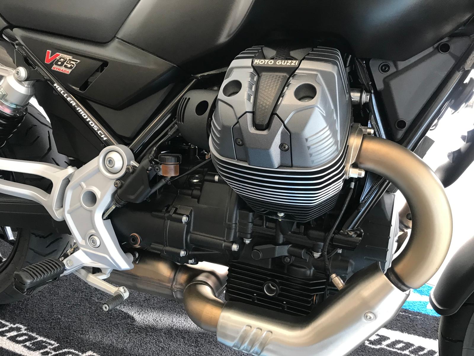 MOTO GUZZI V85 TT Strada E5+-image-11