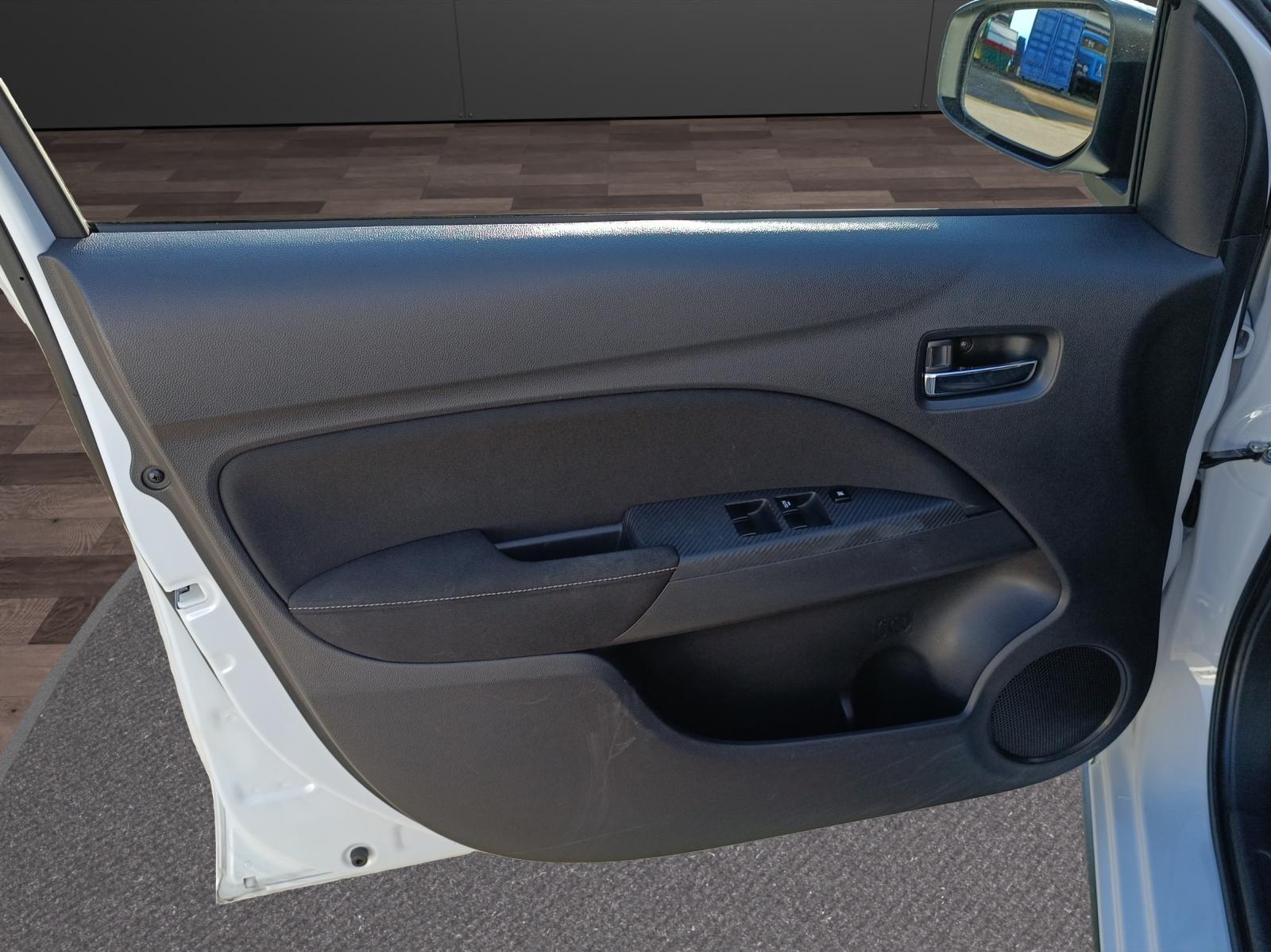 MITSUBISHI Space Star 1.2 MIVEC Intense+-image-12