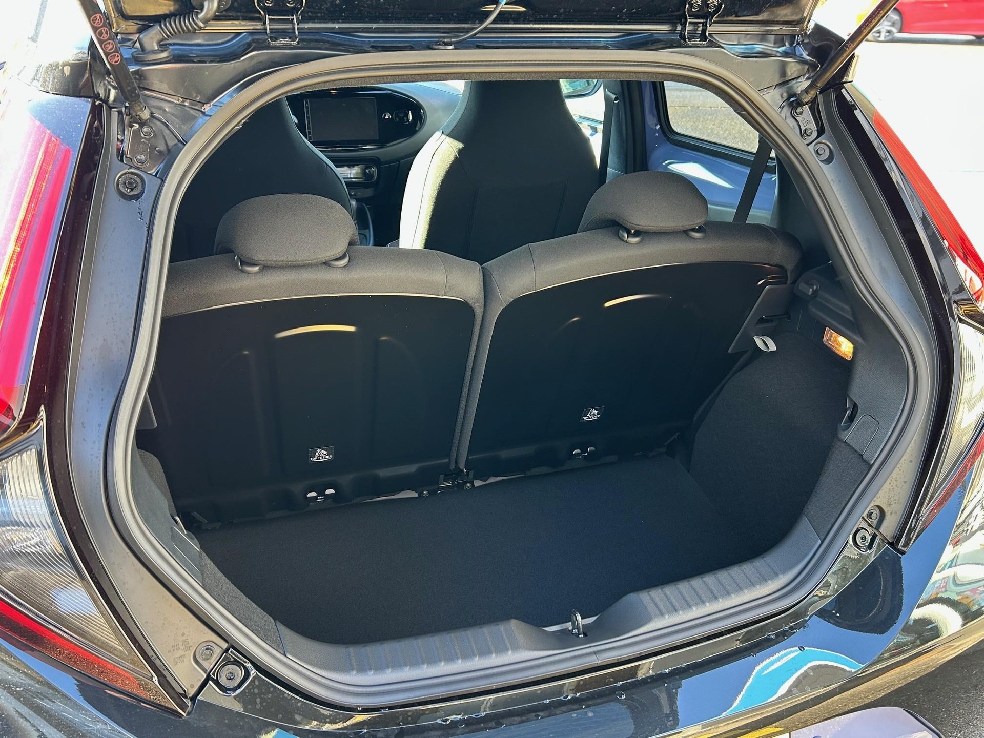 TOYOTA Aygo X 1.5 VVT-i HSD Trend-image-3